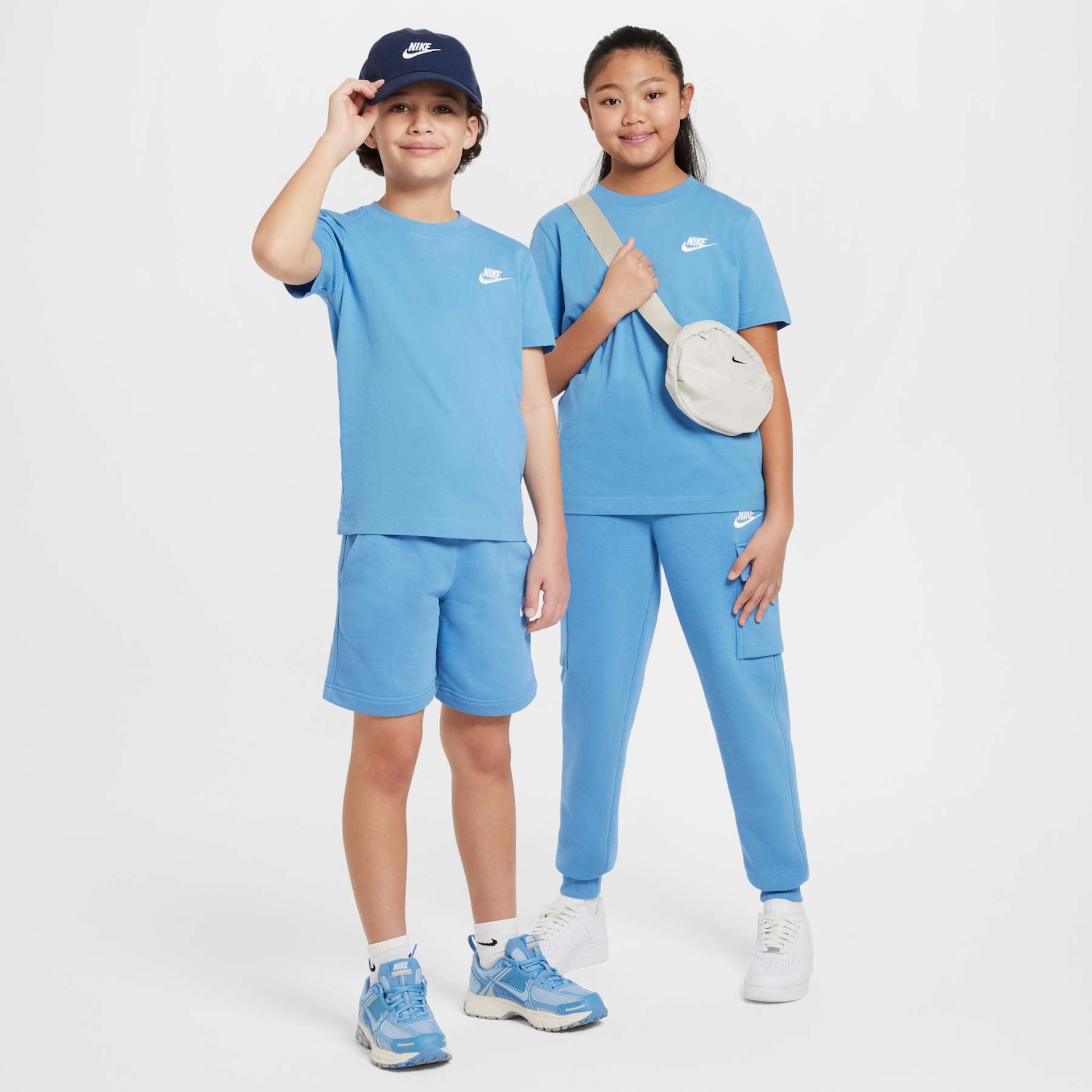 Camiseta Nike Sportswear Futura Infantil - Foto 5