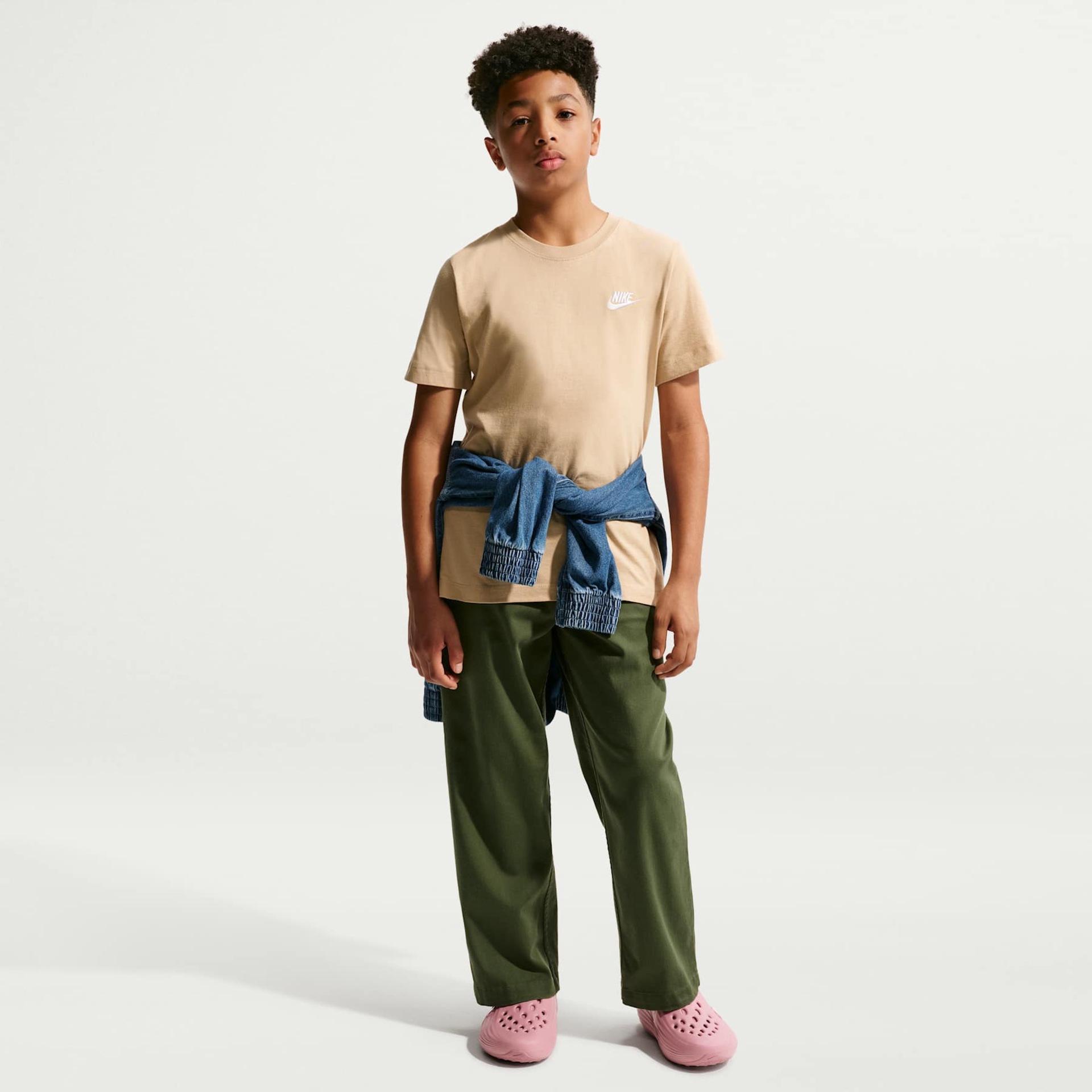 Camiseta Nike Sportswear Futura Infantil - Foto 4