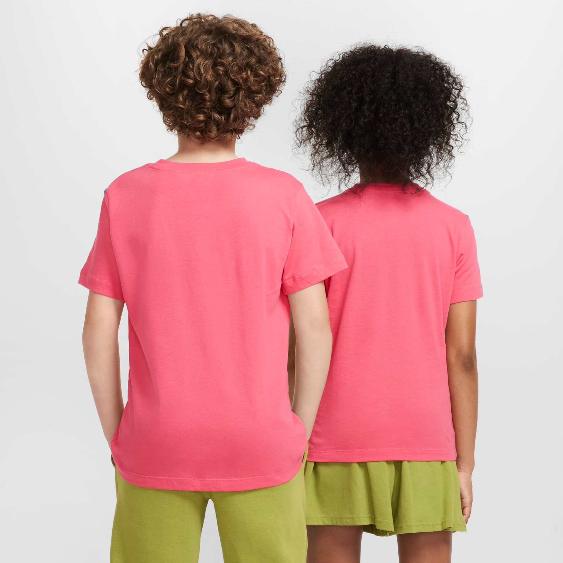 Camiseta Nike Sportswear Futura Infantil - Foto 2