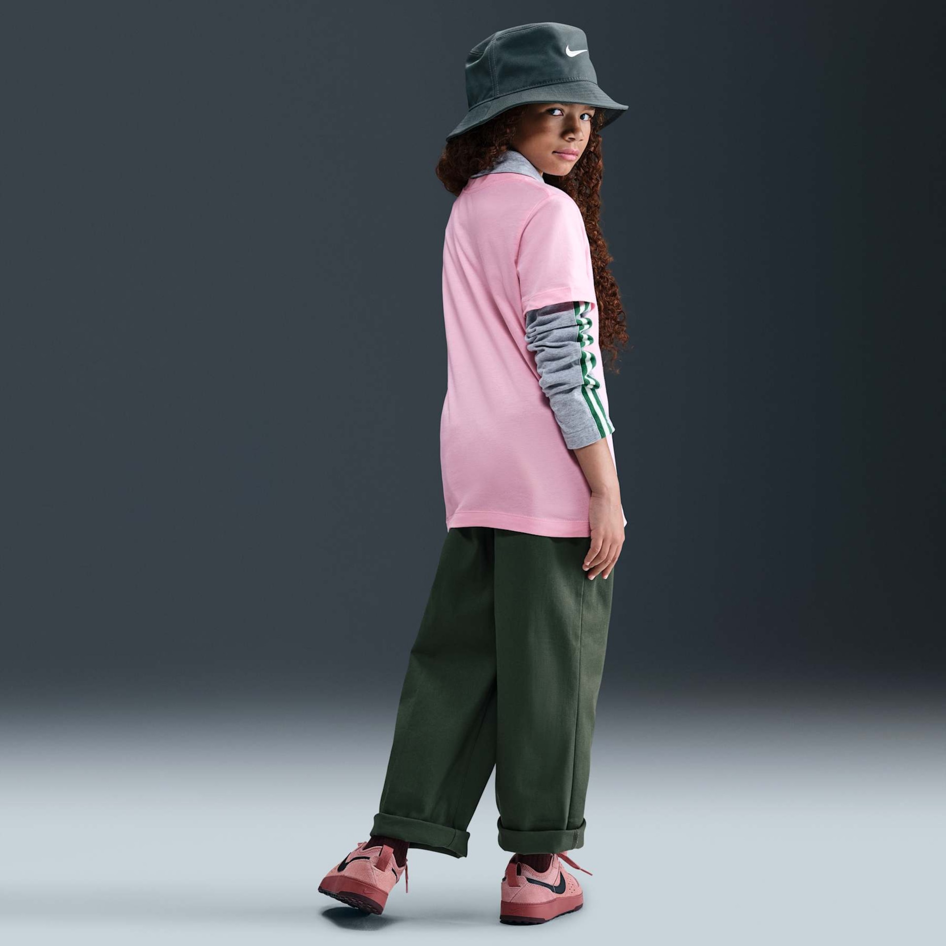 Camiseta Nike Sportswear Futura Infantil - Foto 5