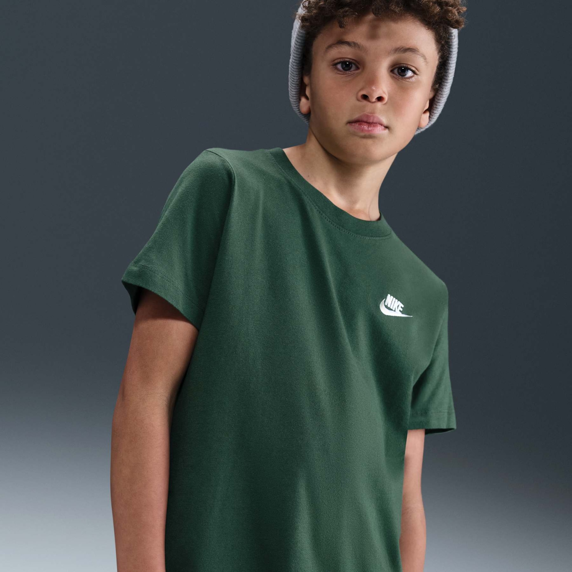 Camiseta Nike Sportswear Futura Infantil - Foto 1