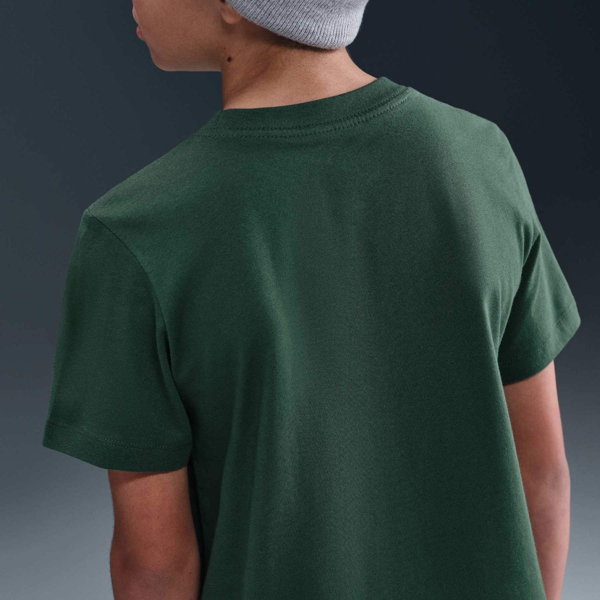 Camiseta Nike Sportswear Futura Infantil - Foto 2