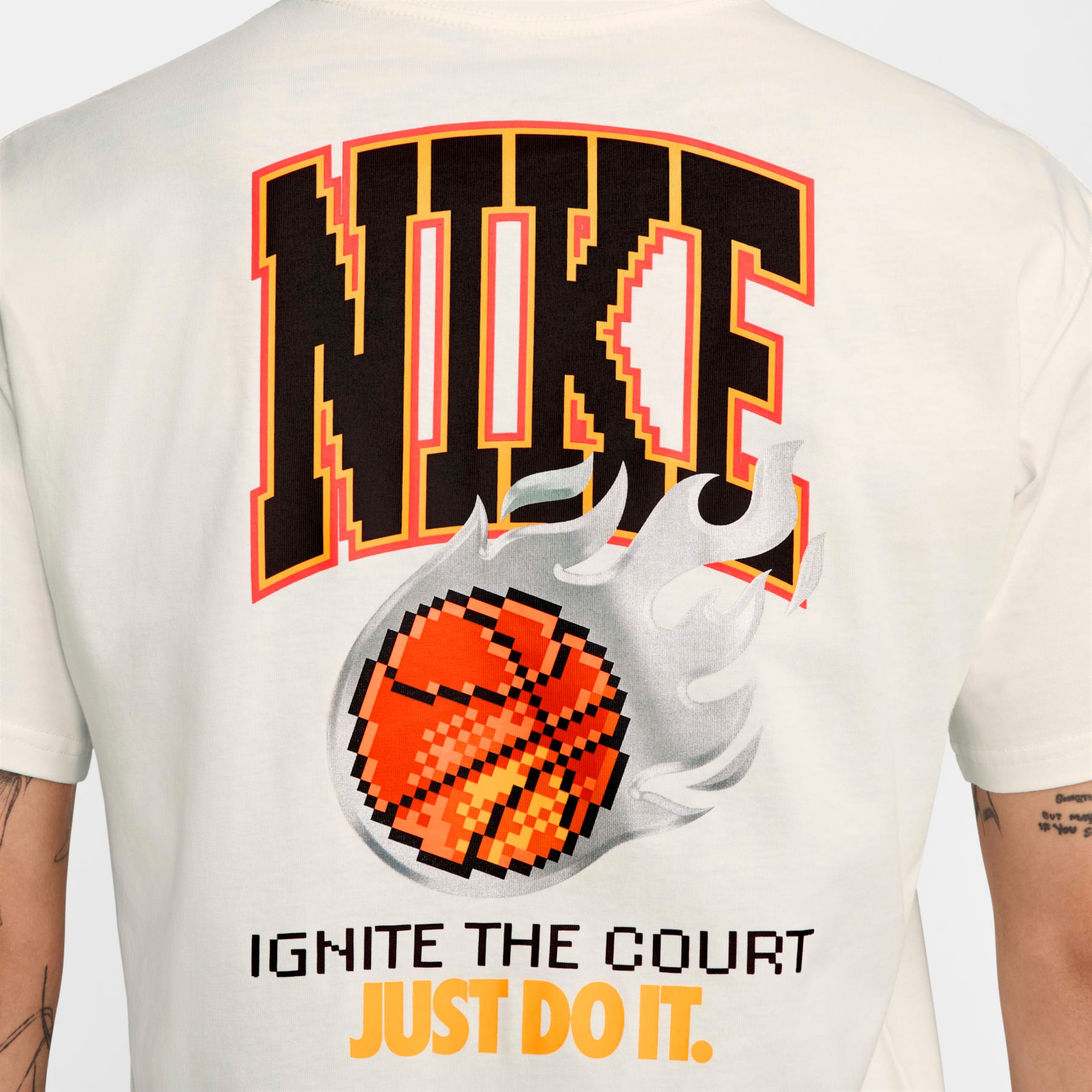 Camiseta Nike Dri-FIT Max90 Masculina - Foto 4