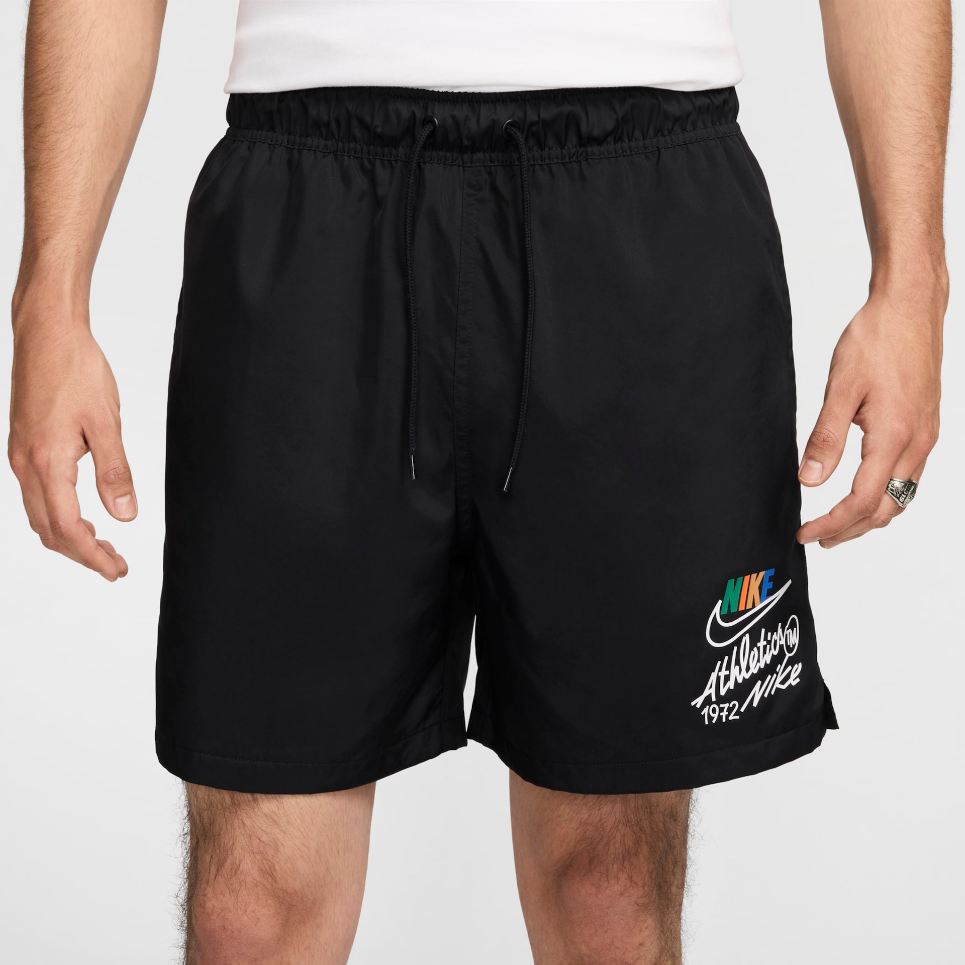 Shorts Nike Club Woven Flow Masculino - Foto 2