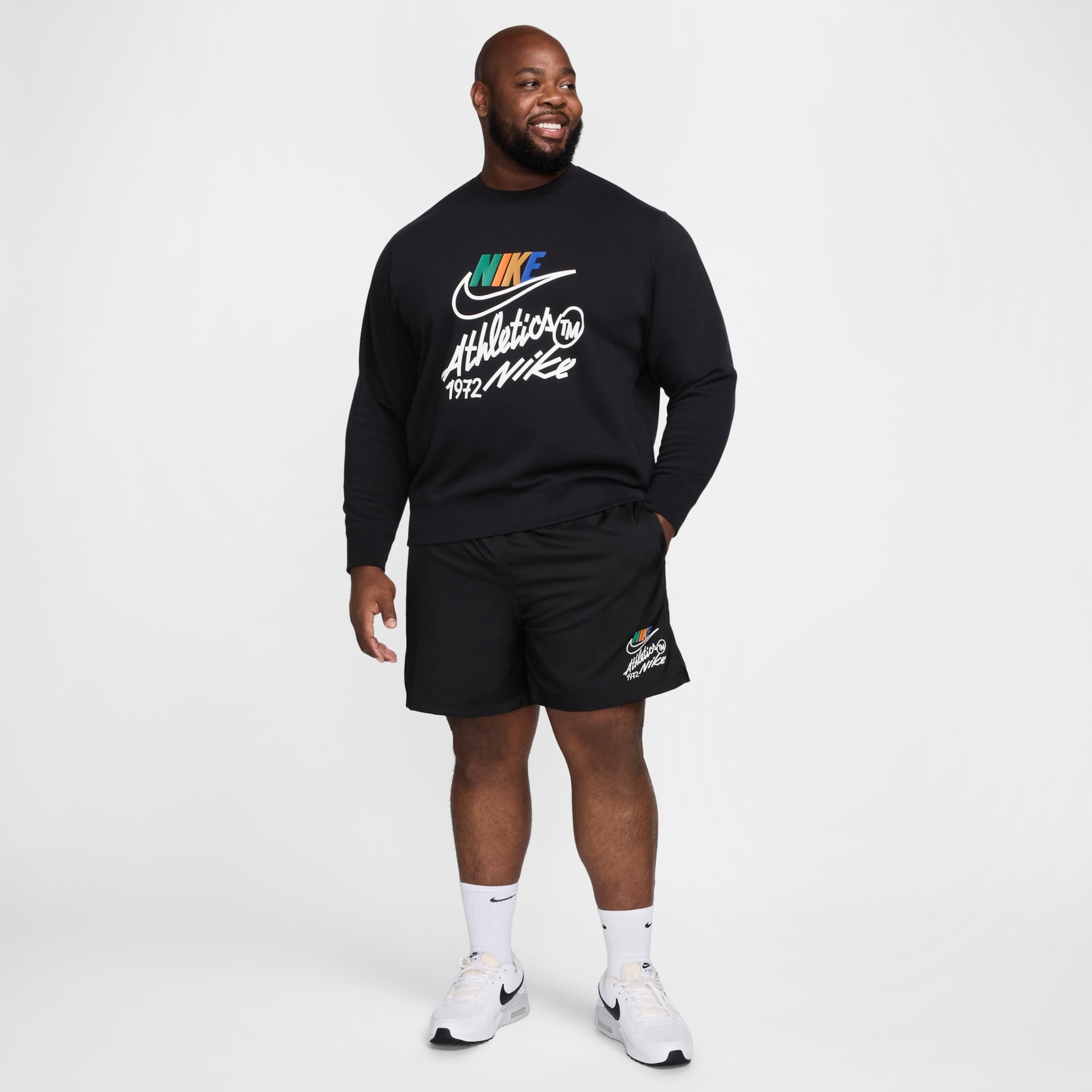 Shorts Nike Club Woven Flow Masculino - Foto 14