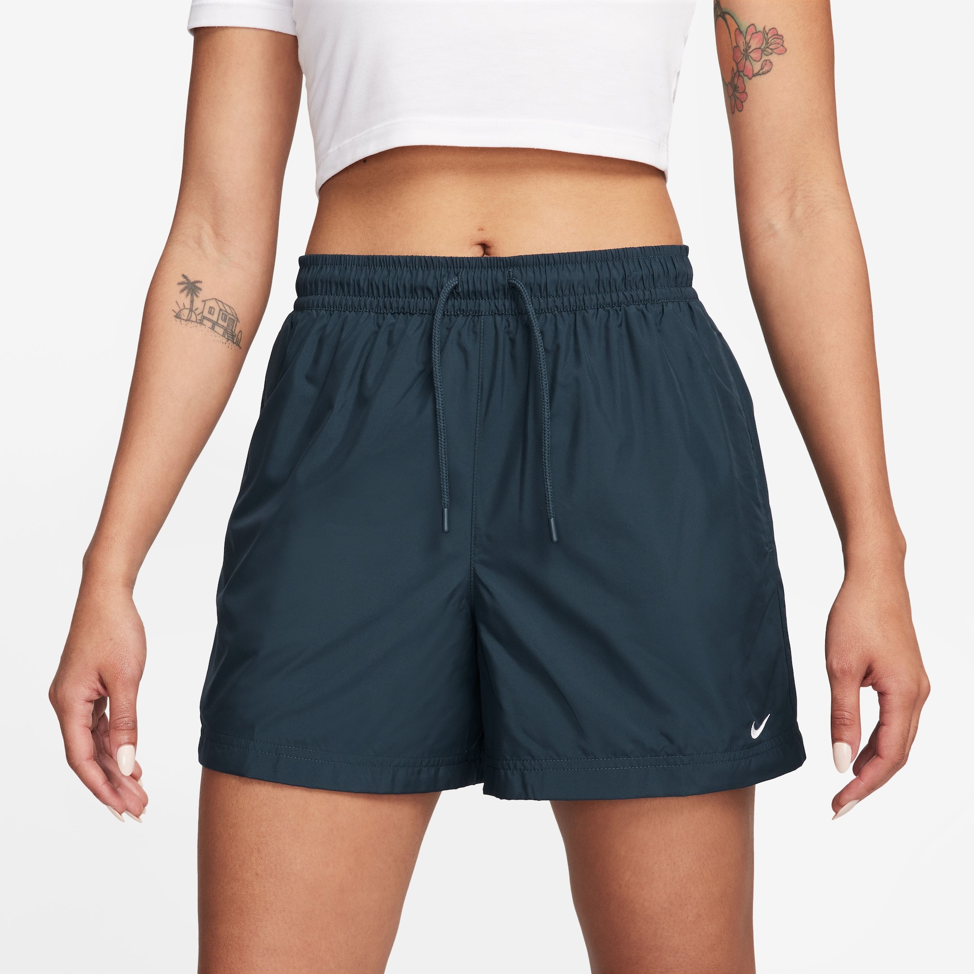 Shorts Nike Sportswear Essentials Woven Feminino - Foto 1