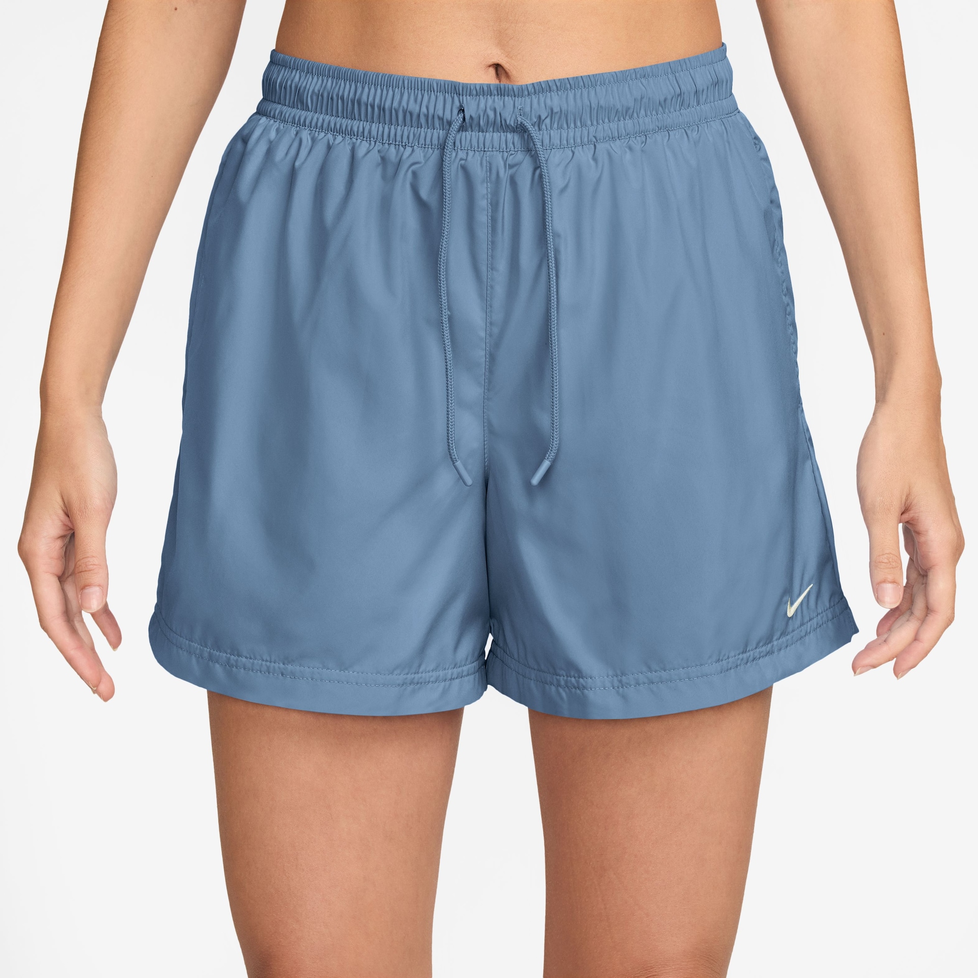 Shorts Nike Sportswear Essentials Woven Feminino - Foto 1