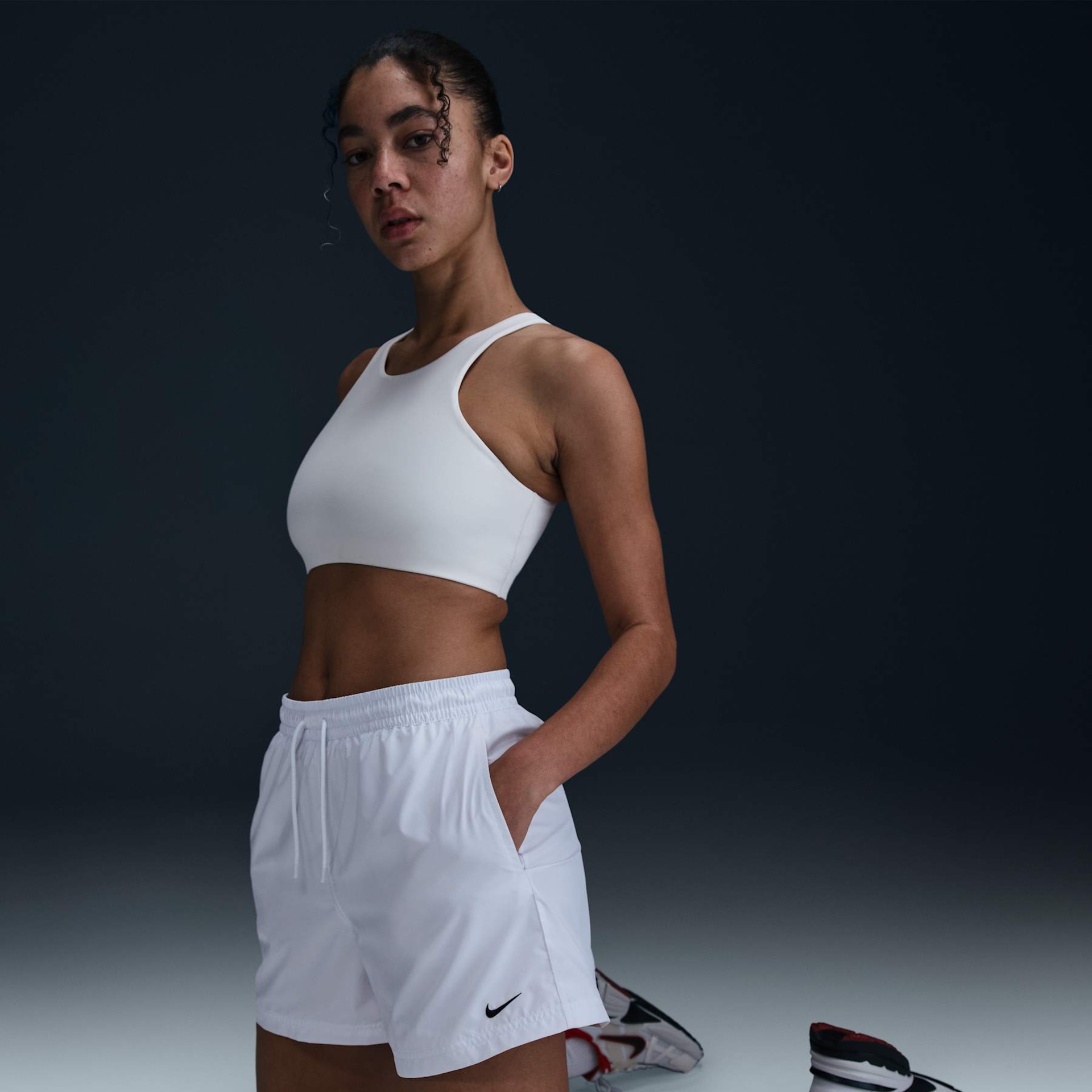 Shorts Nike Sportswear Essentials Woven Feminino - Foto 5