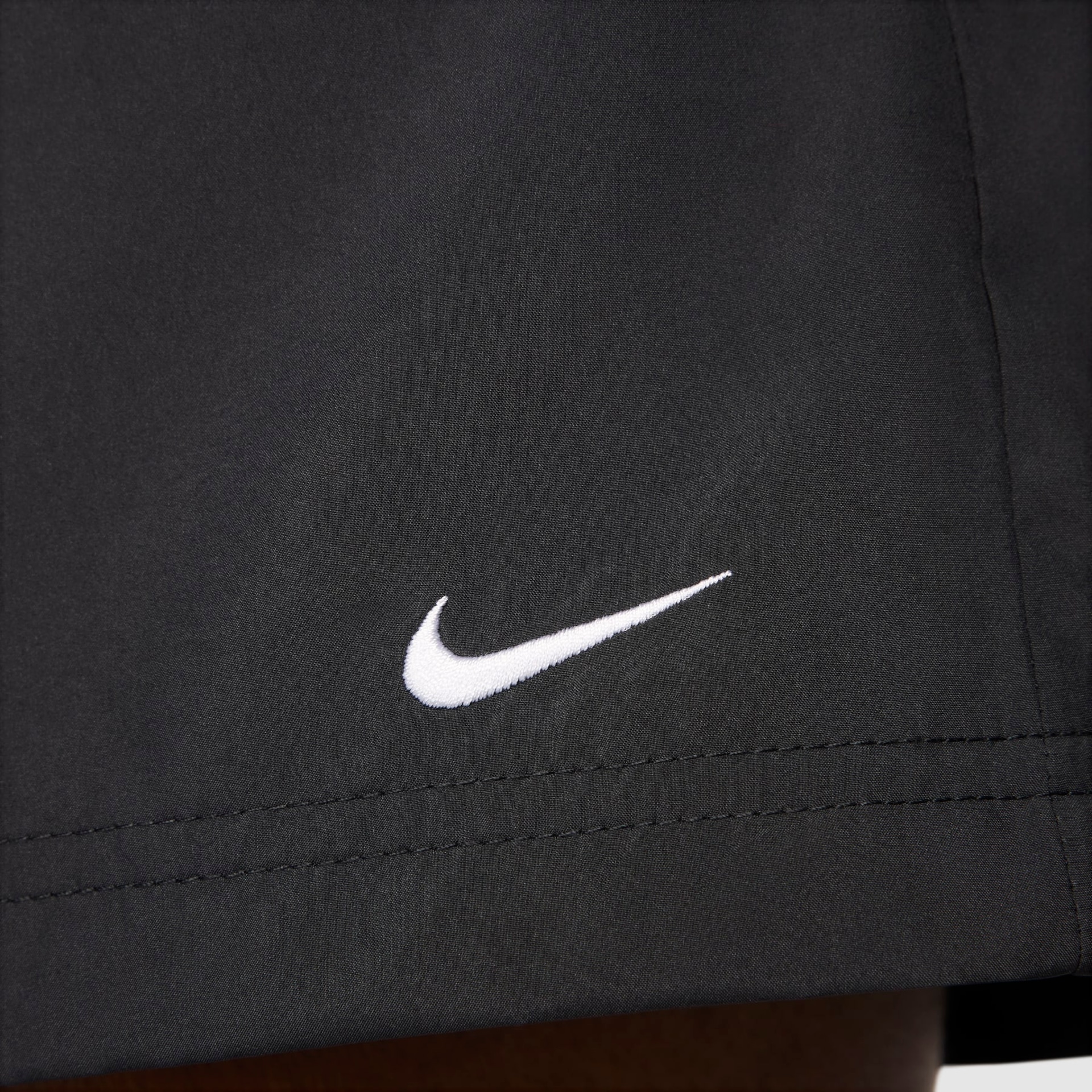 Shorts Nike Sportswear Essentials Woven Feminino - Foto 4