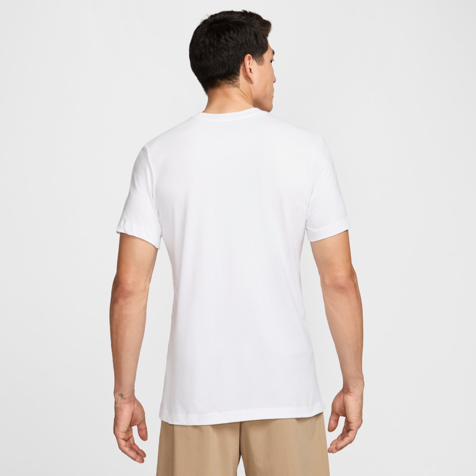 Camiseta Nike Dri-FIT Swoosh Masculina - Foto 5