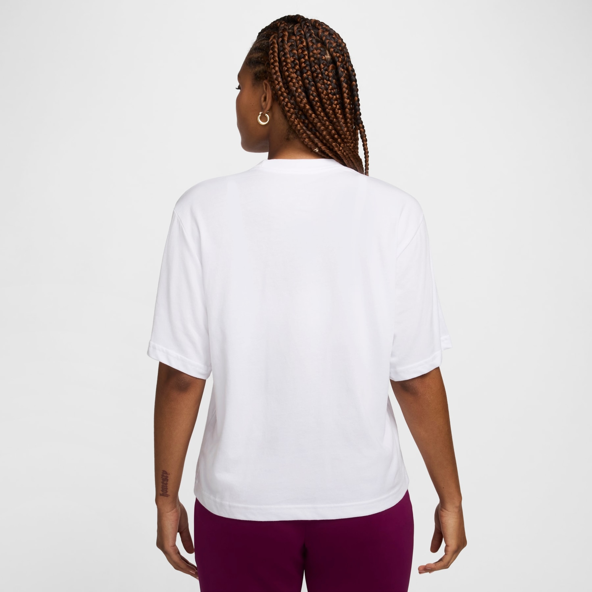 Camiseta Nike Sportswear Slam Feminina - Foto 2