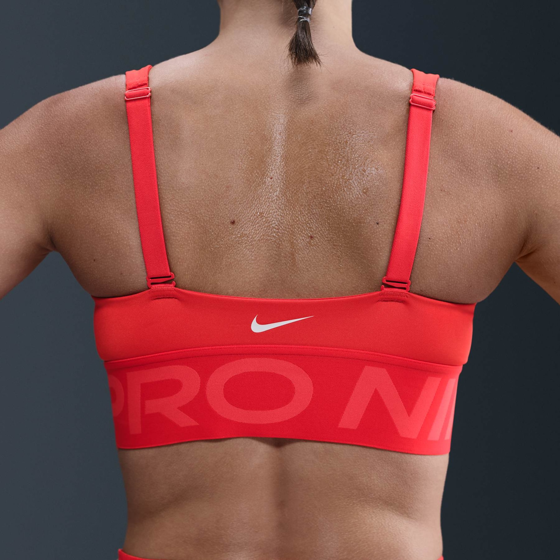 Top Nike Pro Indy Plunge Feminino - Foto 2