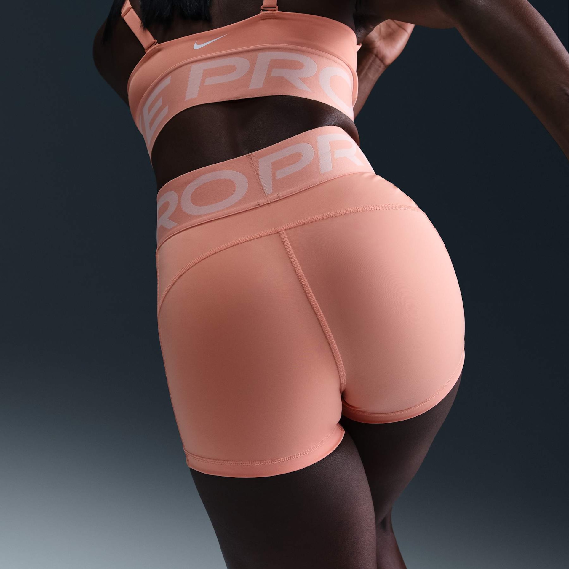 Shorts Nike Pro Sculpt Feminino - Foto 3