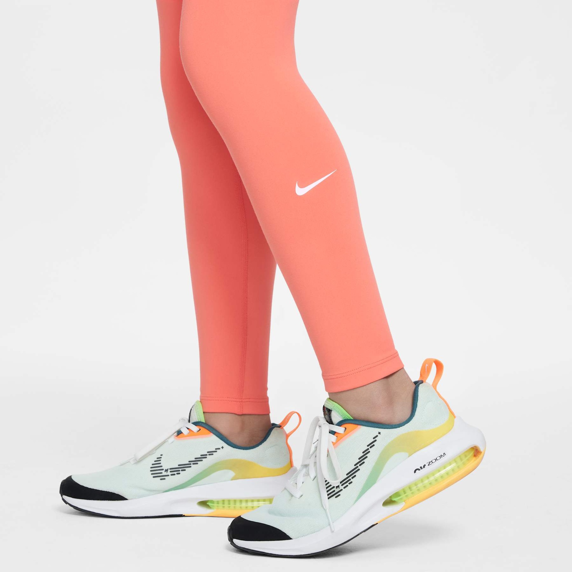 Calça Nike Dri-FIT One Infantil - Foto 4