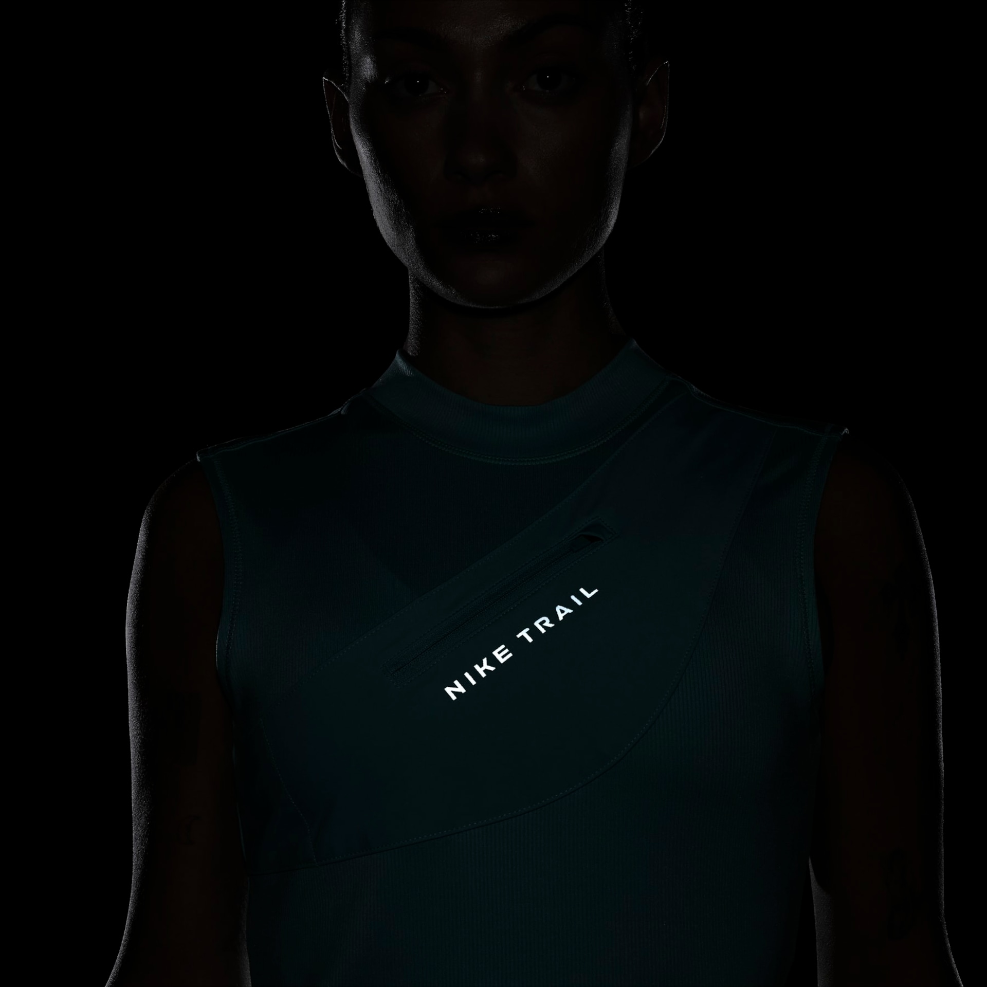 Regata Nike Dri-FIT Trail Feminina - Foto 7