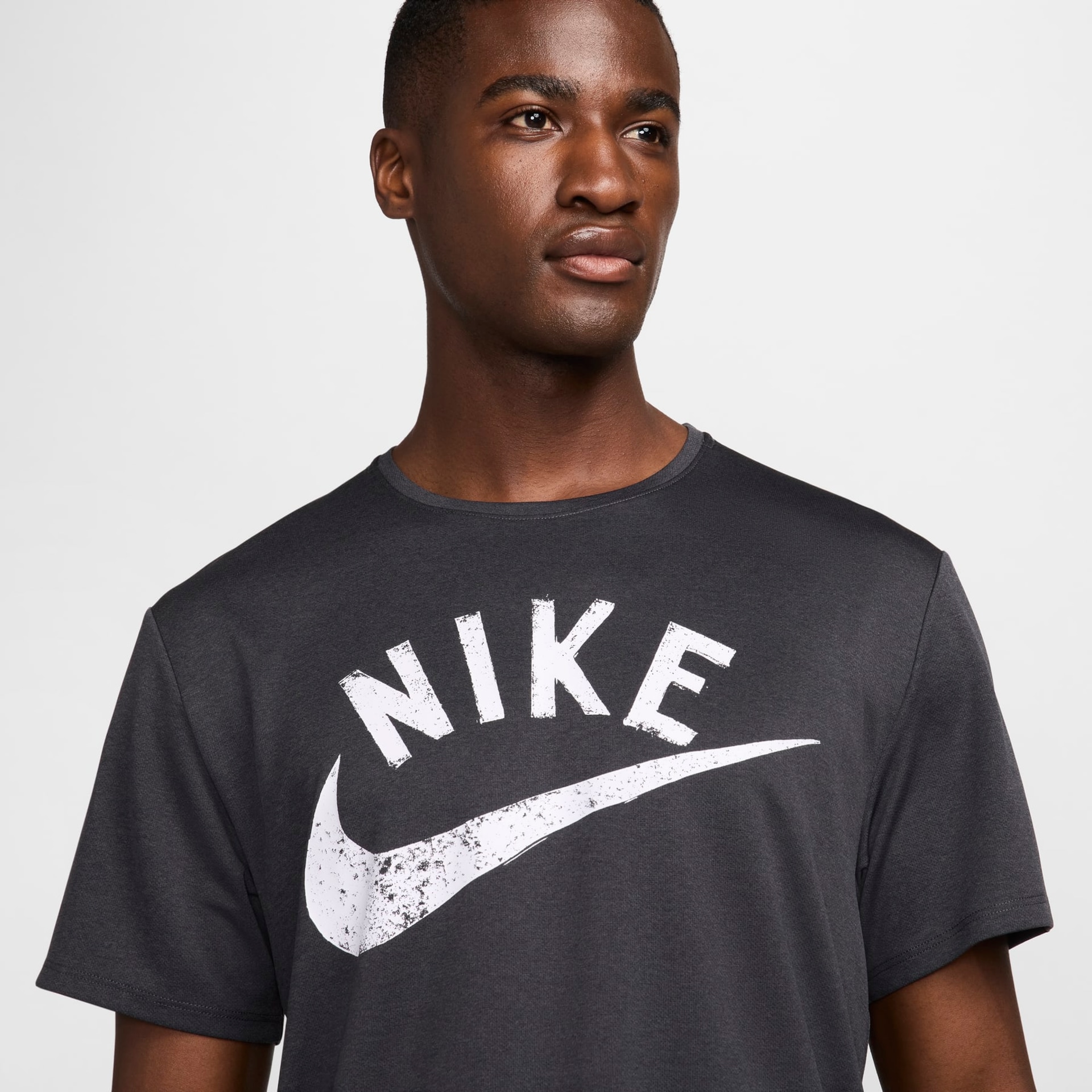 Camiseta Nike Dri-FIT Miller Masculina - Foto 3