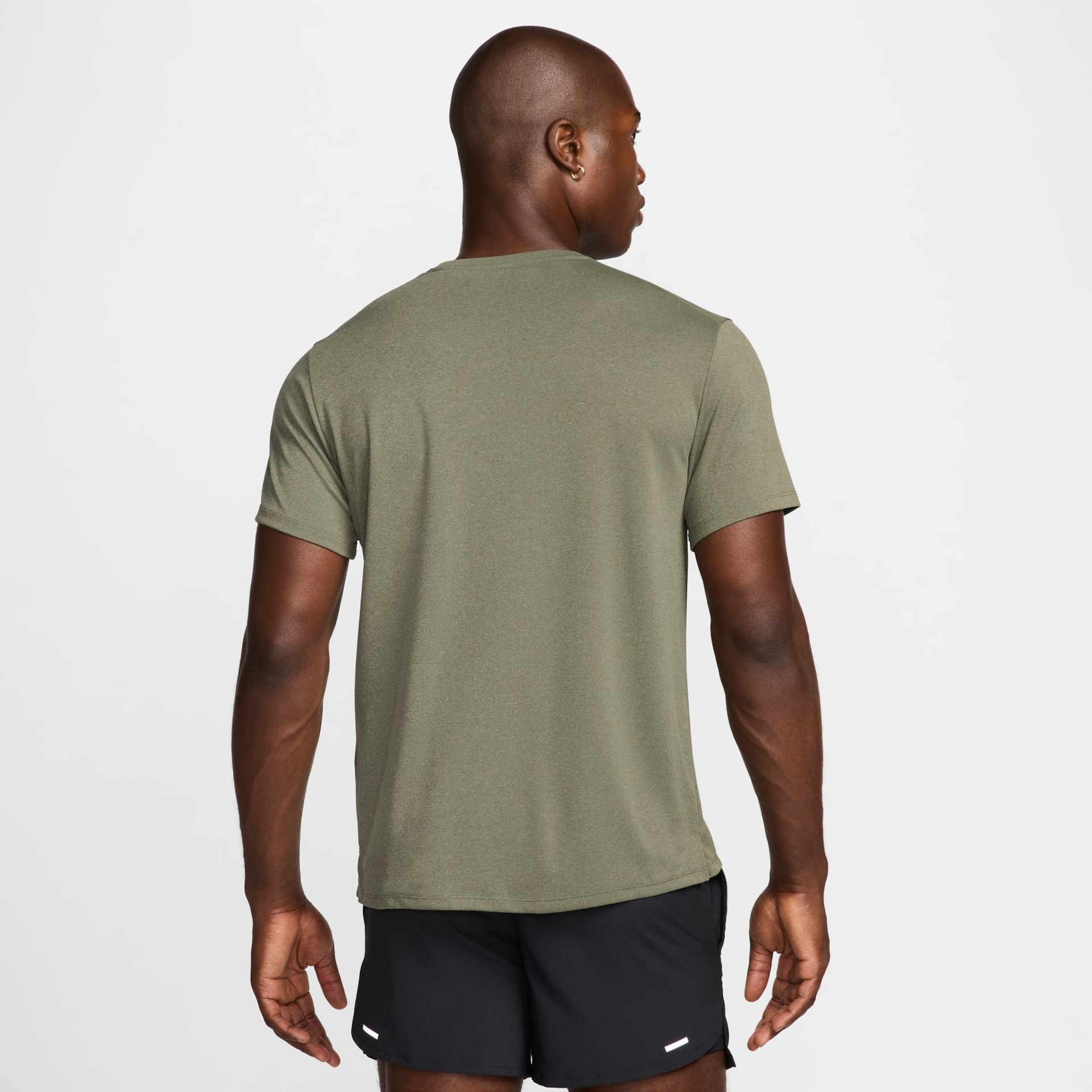 Camiseta Nike Dri-FIT Miller Masculina - Foto 5
