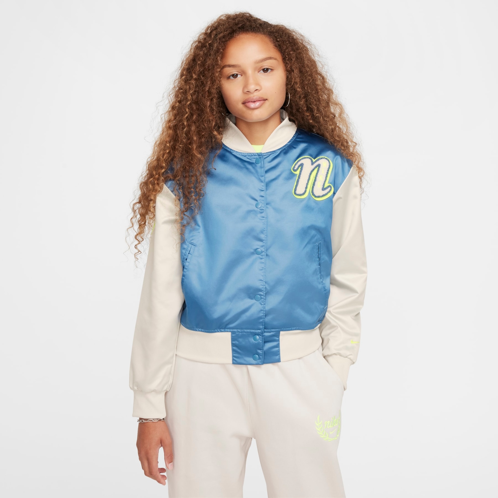 Jaqueta Nike Sportswear Varsity Infantil - Foto 1