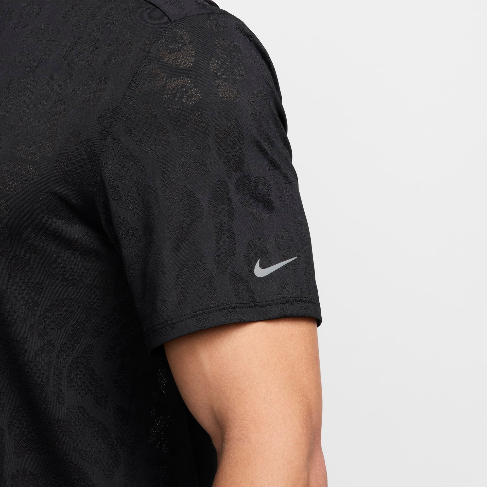 Camiseta Nike Dri-FIT Rise 365 Masculina - Foto 5