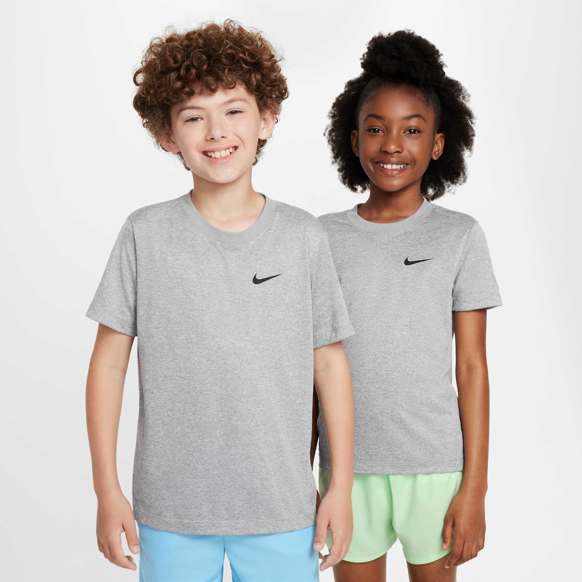 Imagem principal de Camiseta Nike Dri-FIT Swoosh Infantil