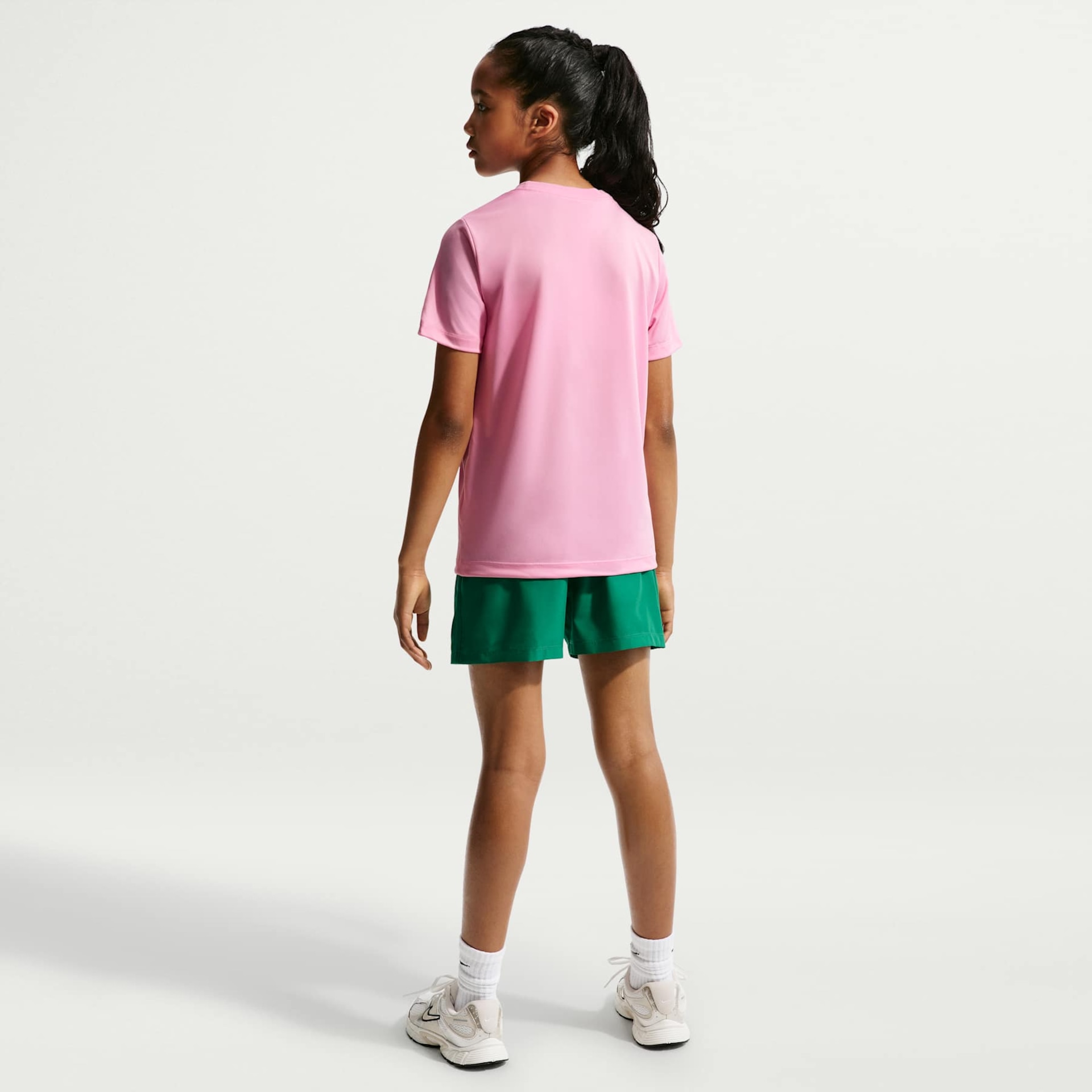 Camiseta Nike Dri-FIT Swoosh Infantil - Foto 5