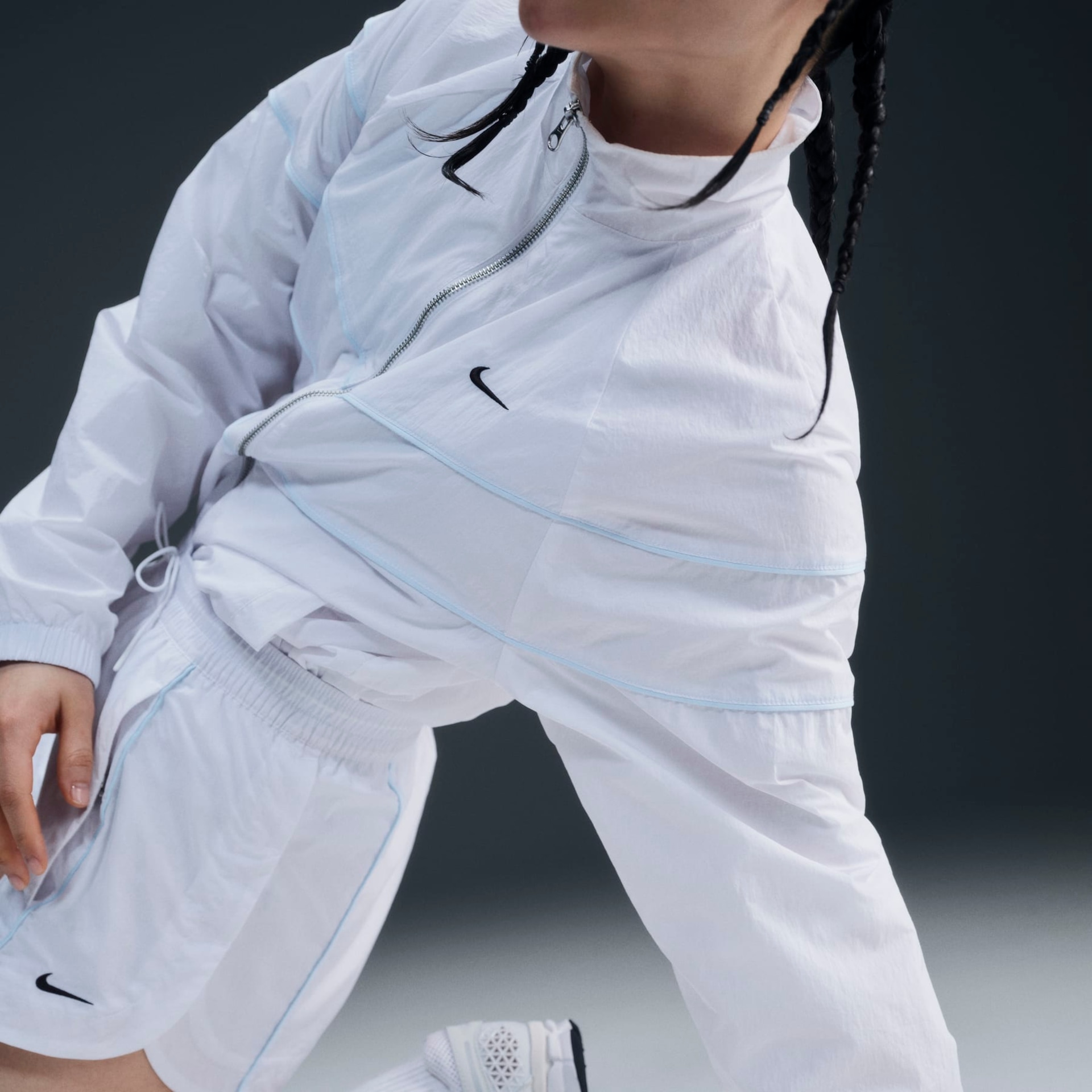 Jaqueta Nike Sportswear Woven Feminina - Foto 3