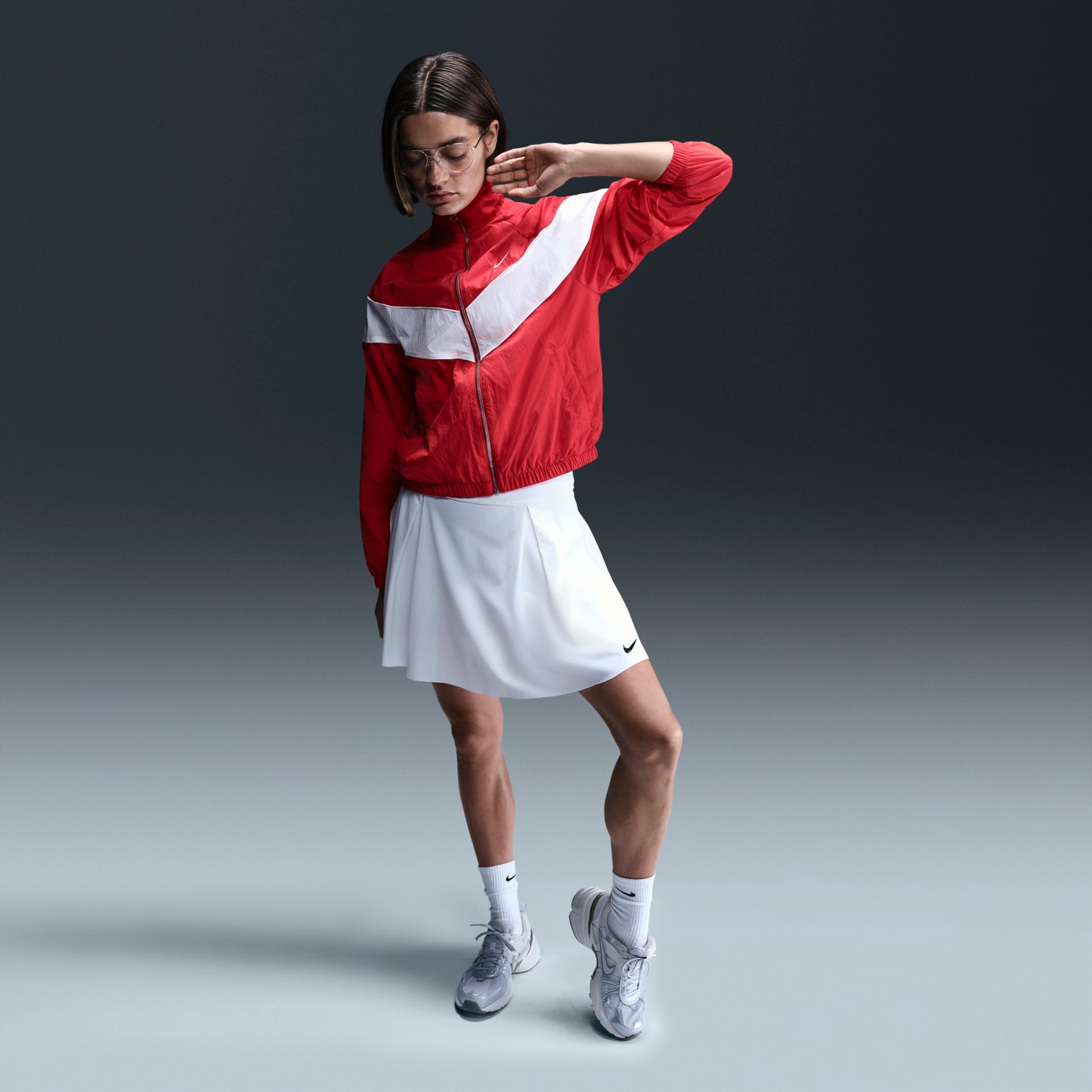 Jaqueta Nike Sportswear Woven Feminina - Foto 3