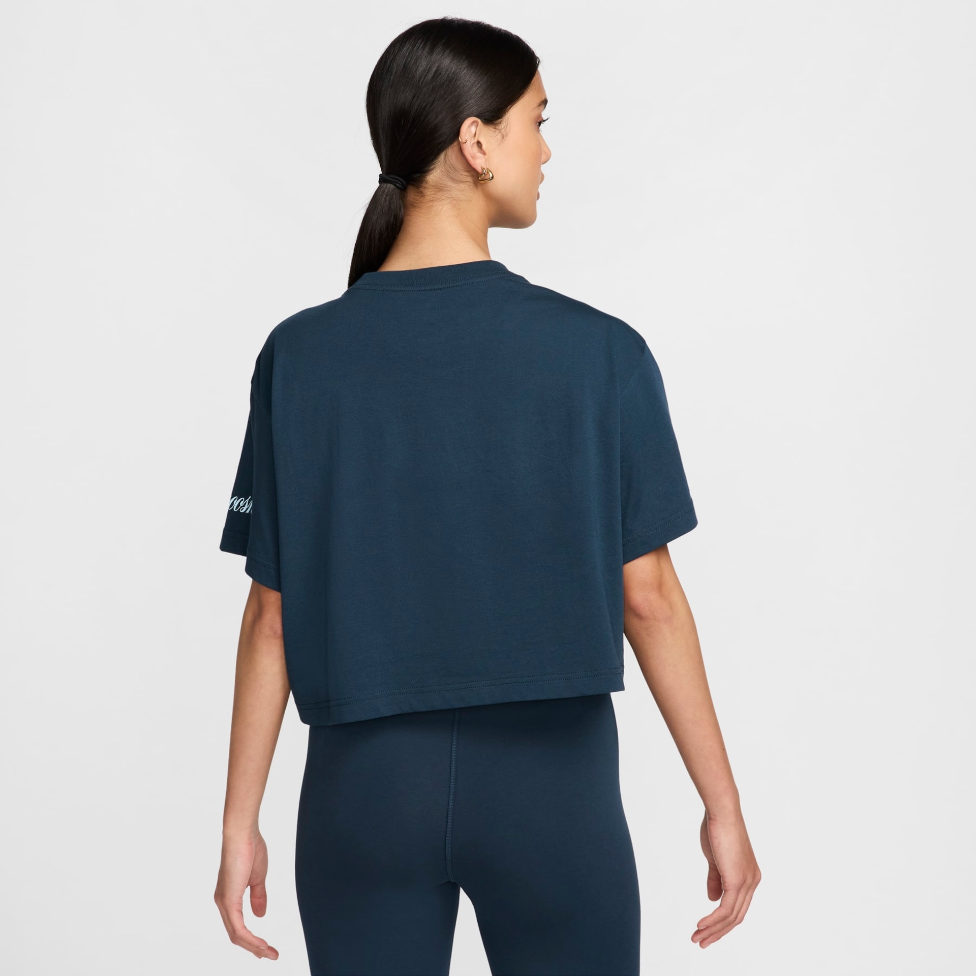 Camiseta Nike Sportswear Classic Feminina - Foto 2