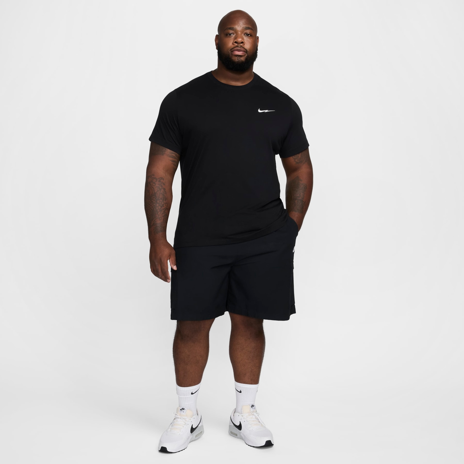 Camiseta Nike Sportswear Masculina - Foto 10