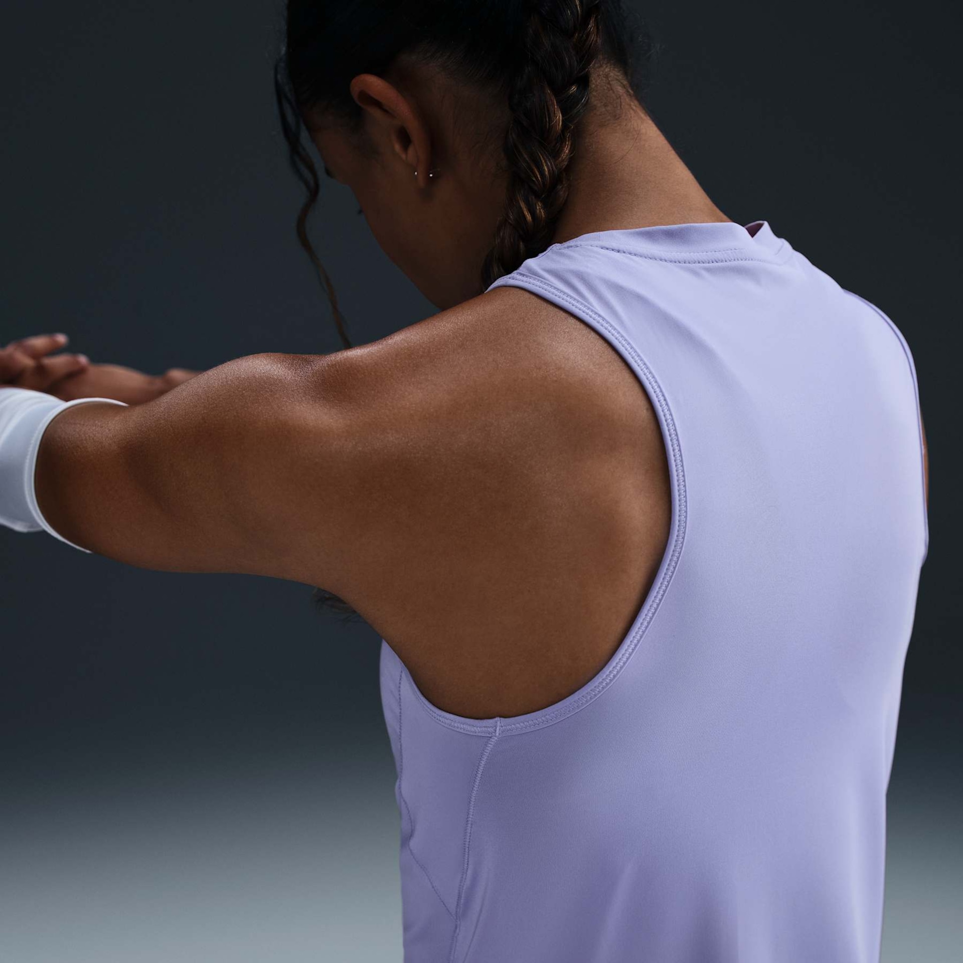 Camiseta Nike One Swoosh Feminina - Foto 2