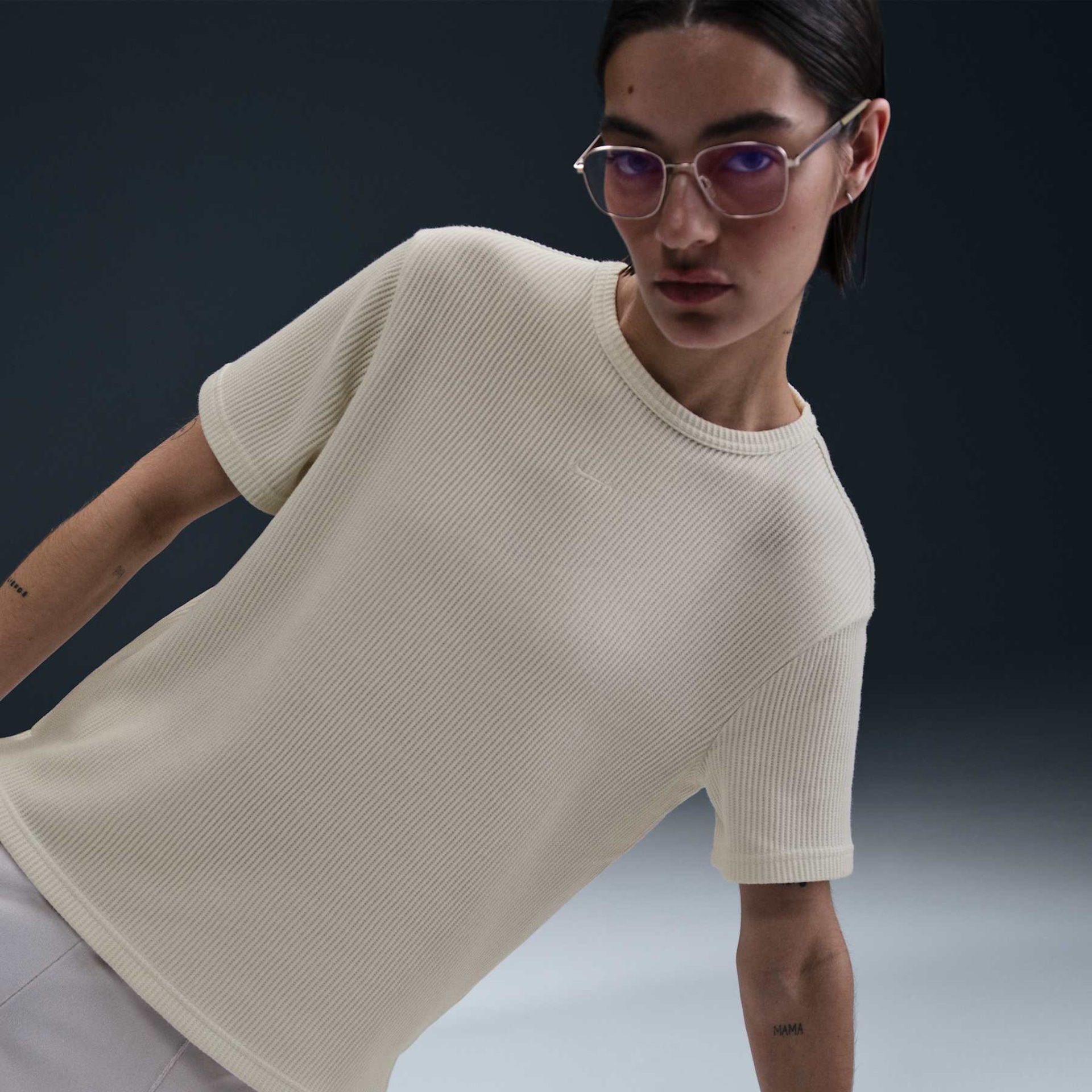 Camiseta Nike Sportswear Chill Waffle Feminina - Foto 3