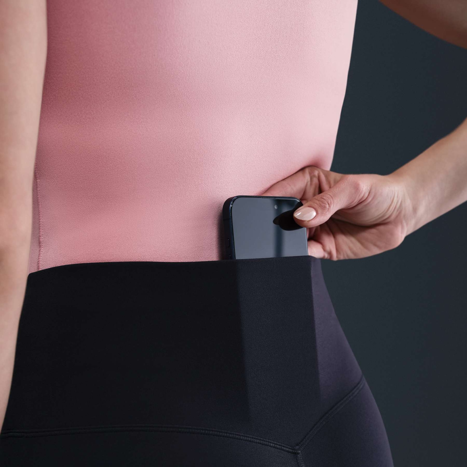 Shorts Nike Dri-FIT Zenvy Feminino - Foto 6