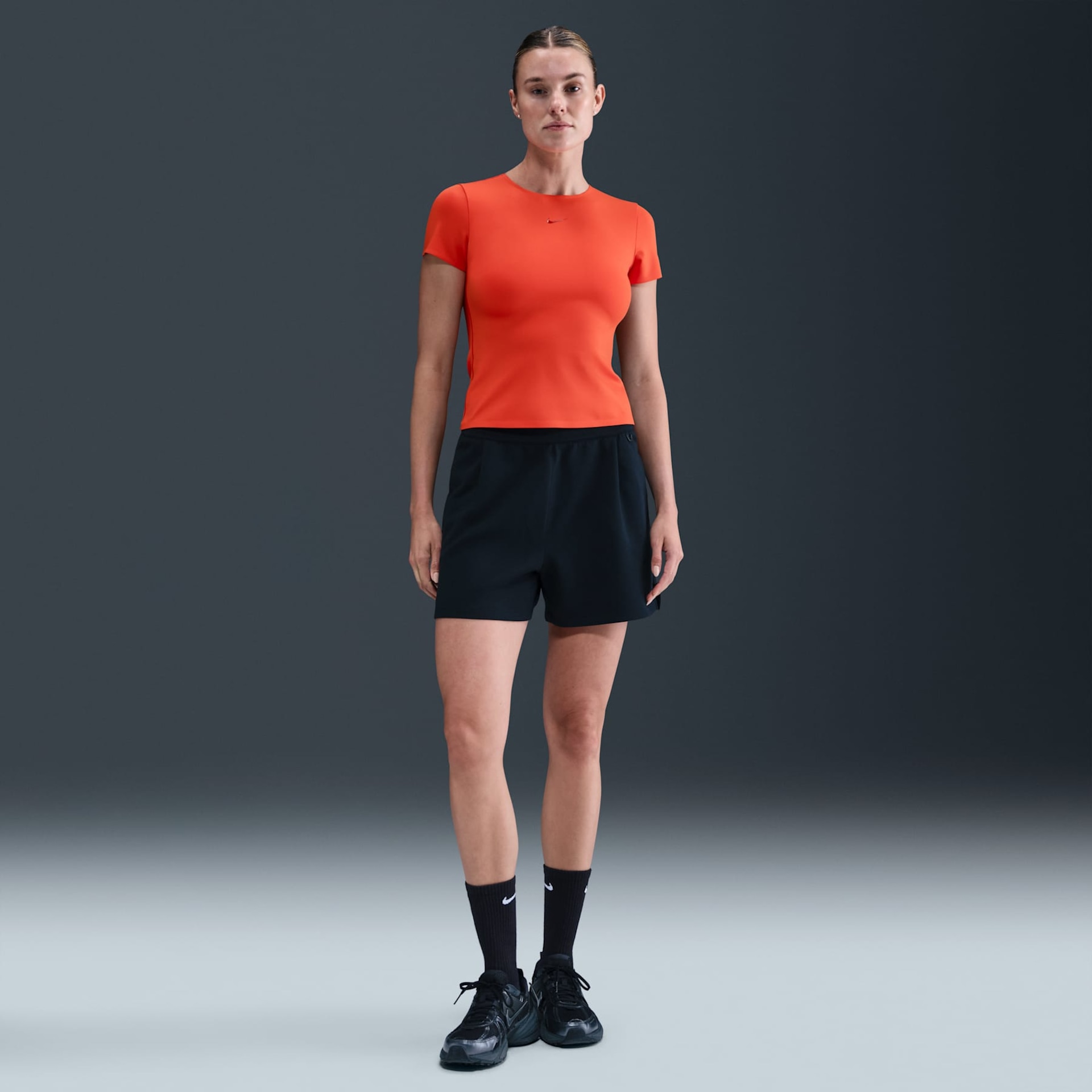 Camiseta Nike Dri-FIT Form Feminina - Foto 4