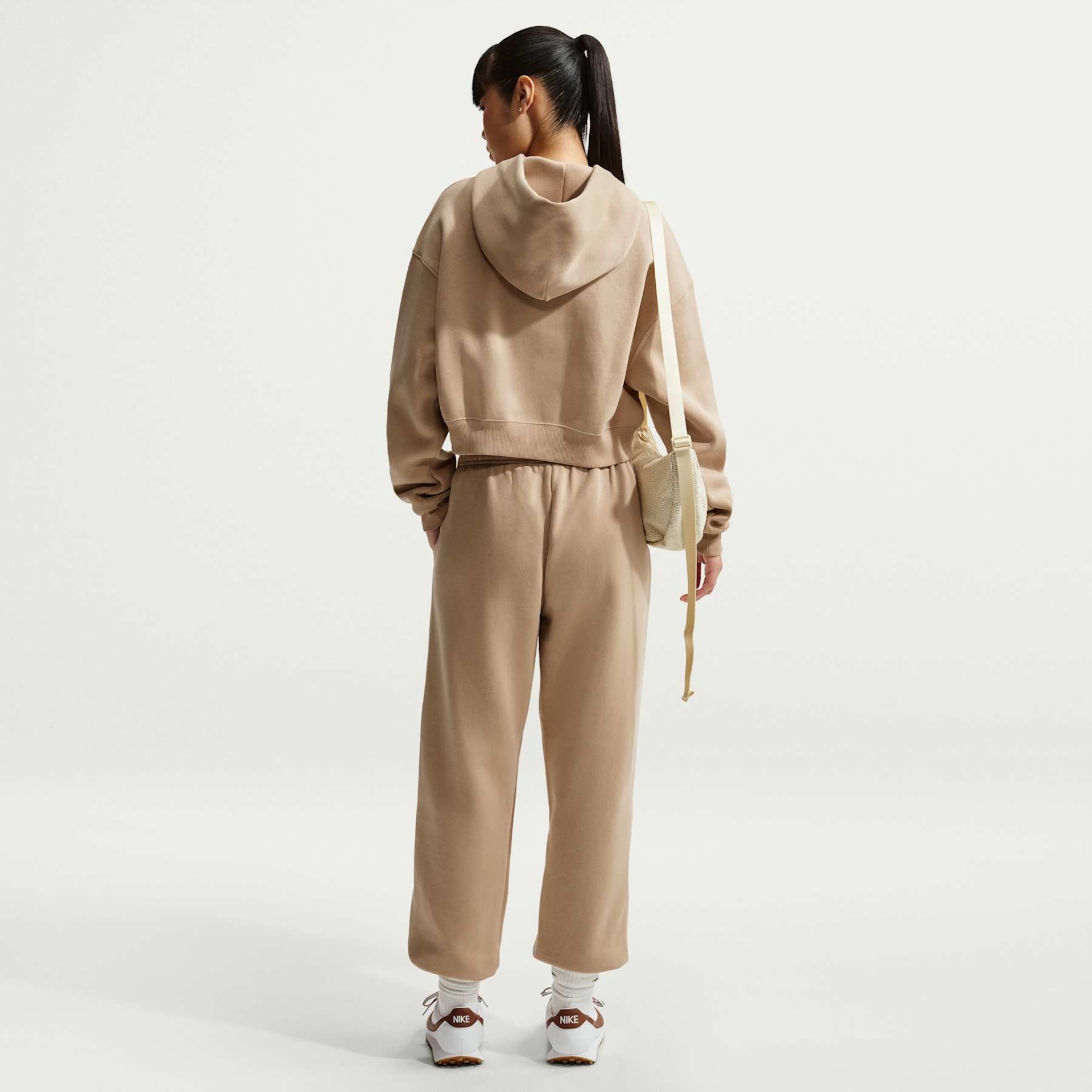 Calça Nike Sportswear Phoenix Fleece Feminina - Foto 5