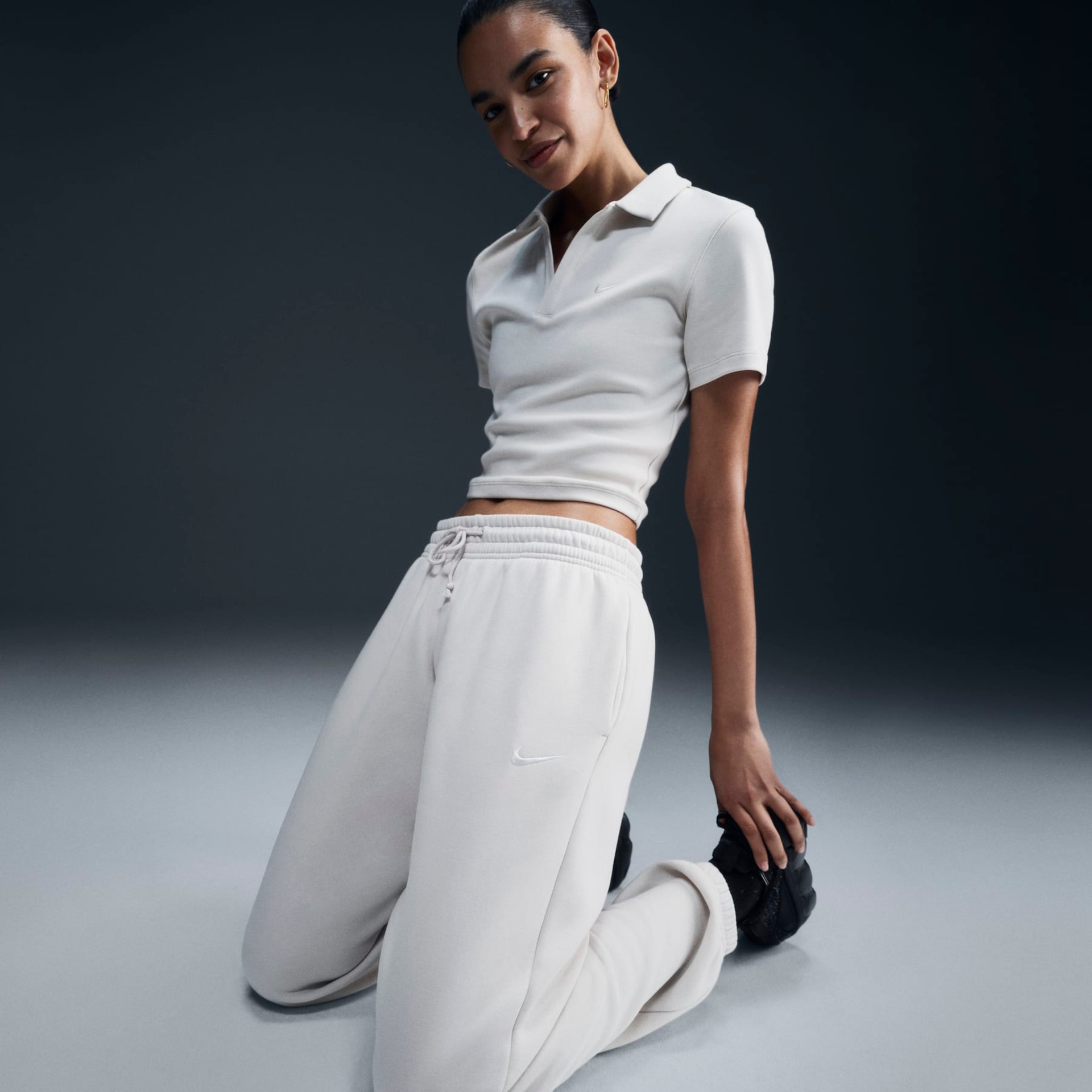 Calça Nike Sportswear Phoenix Fleece Feminina - Foto 2