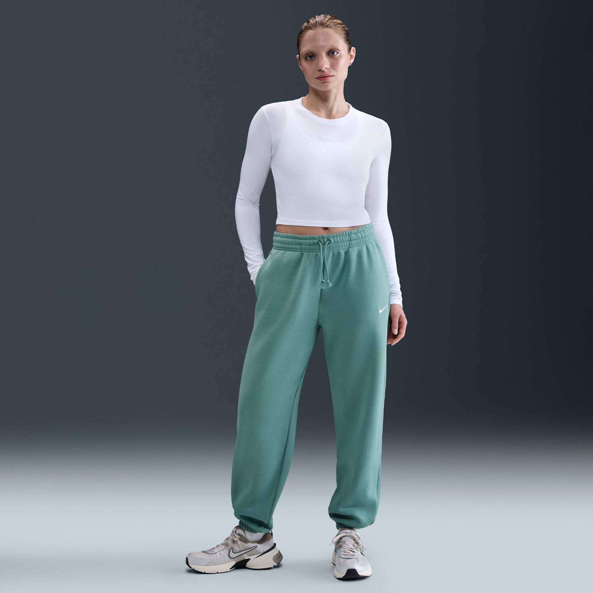 Imagem principal de Calça Nike Sportswear Phoenix Fleece Feminina