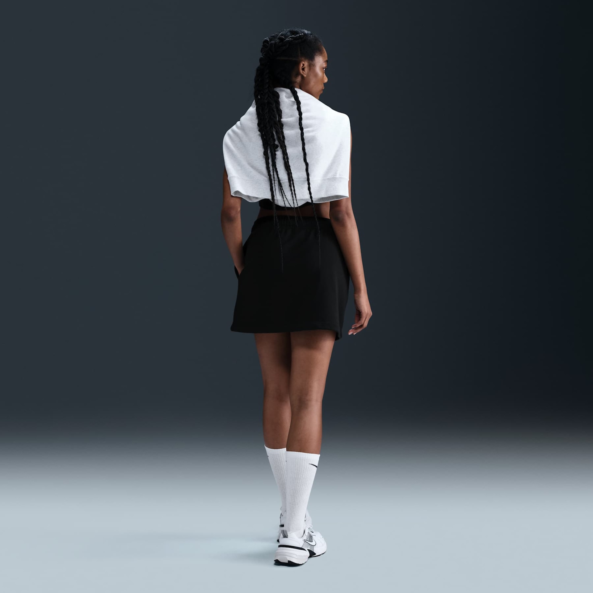 Saia Nike Sportswear Club Feminina - Foto 4