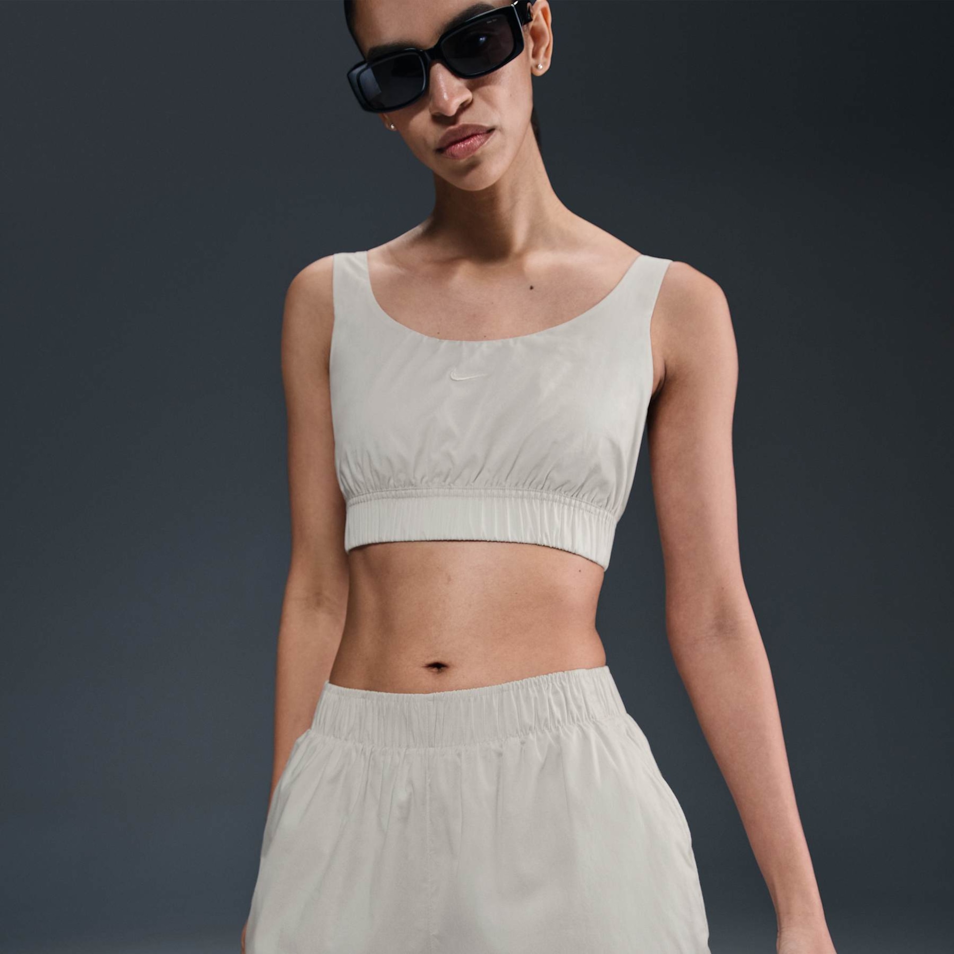 Shorts Nike Sportswear HR 4" Feminino - Foto 2