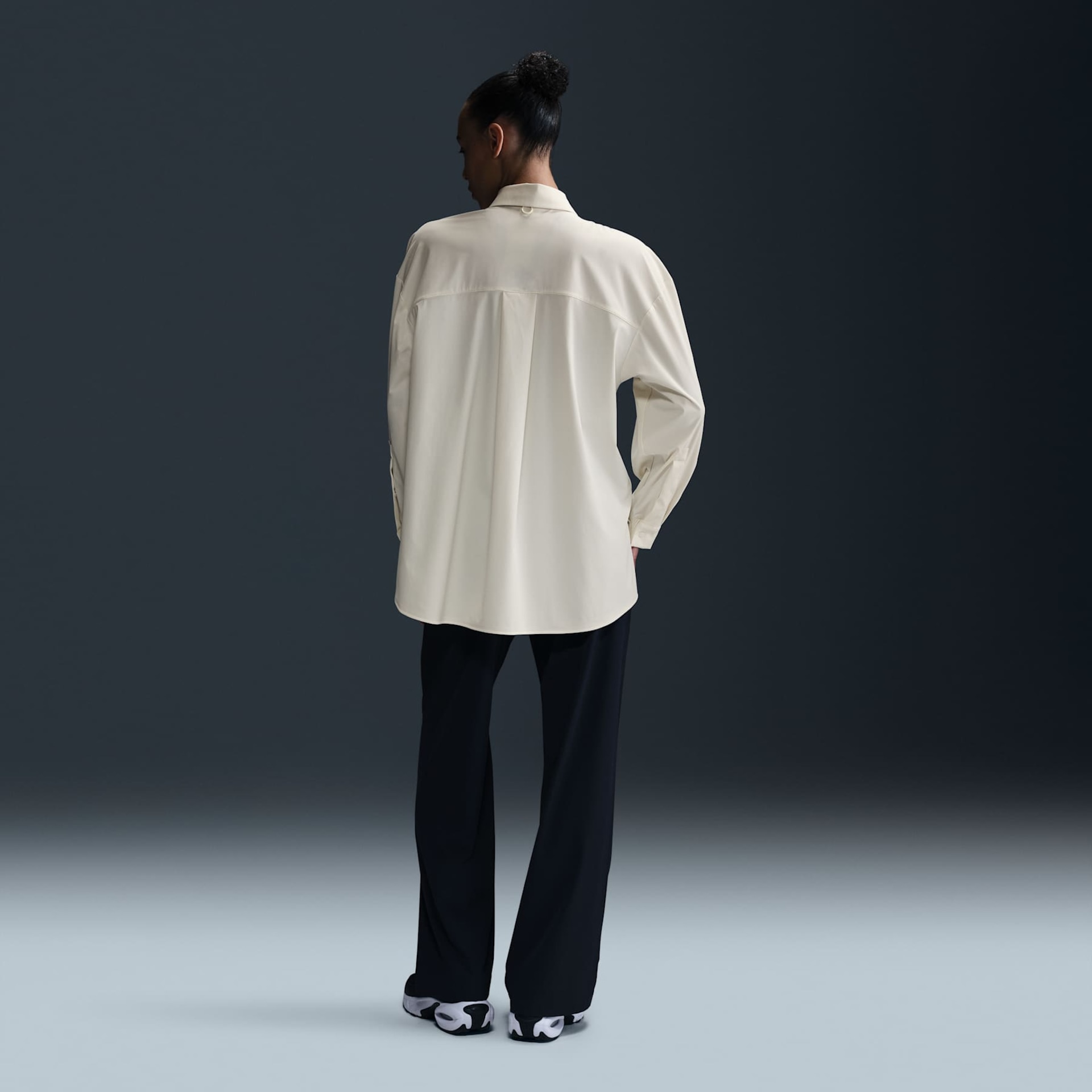 Camisa Nike Dri-Fit Oversized 24.7 Feminina - Foto 5