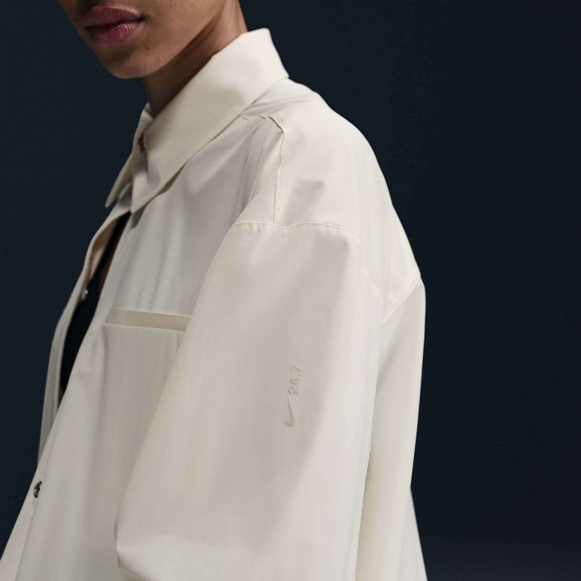 Camisa Nike Dri-Fit Oversized 24.7 Feminina - Foto 6