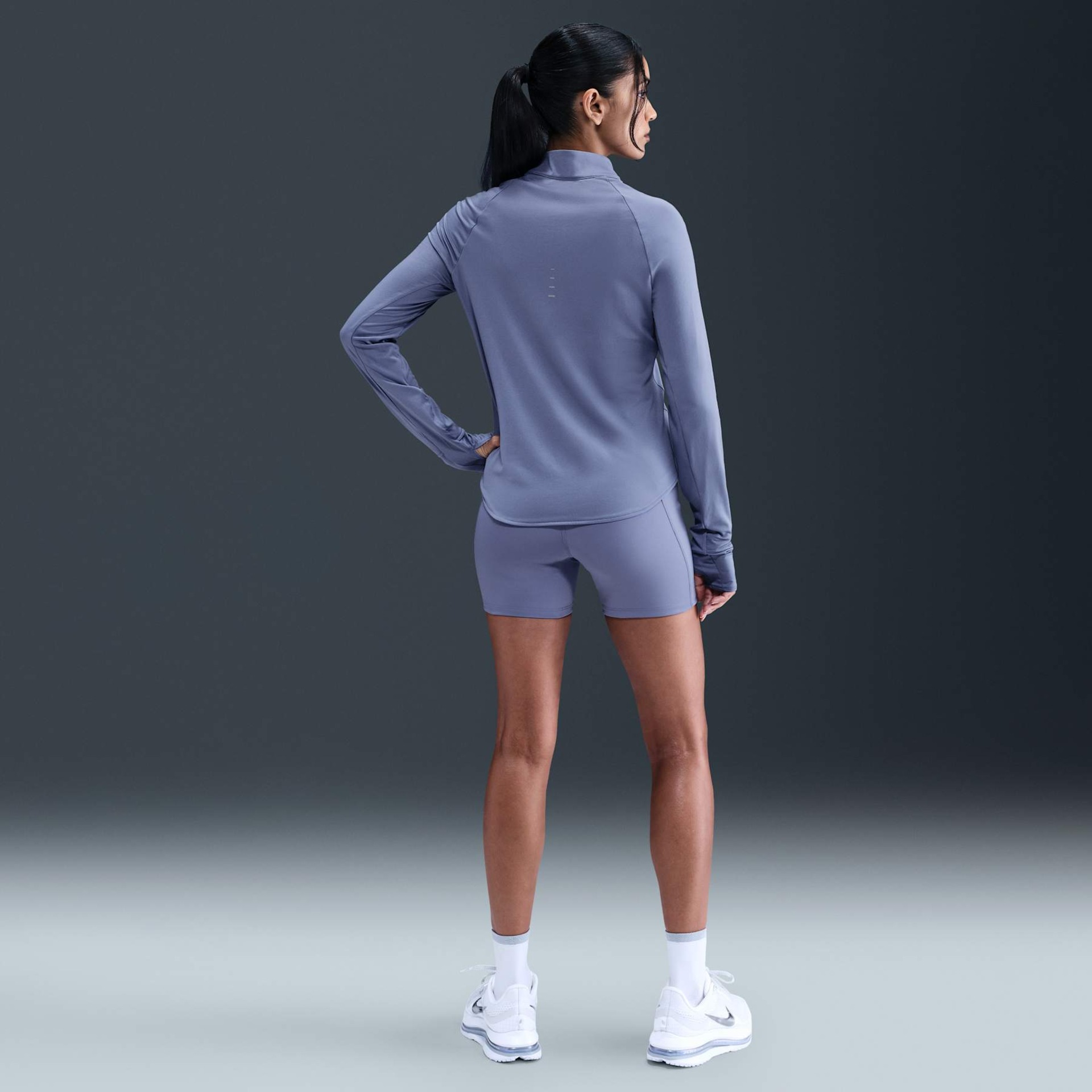 Shorts Nike Dri-FIT Swift Feminino - Foto 4