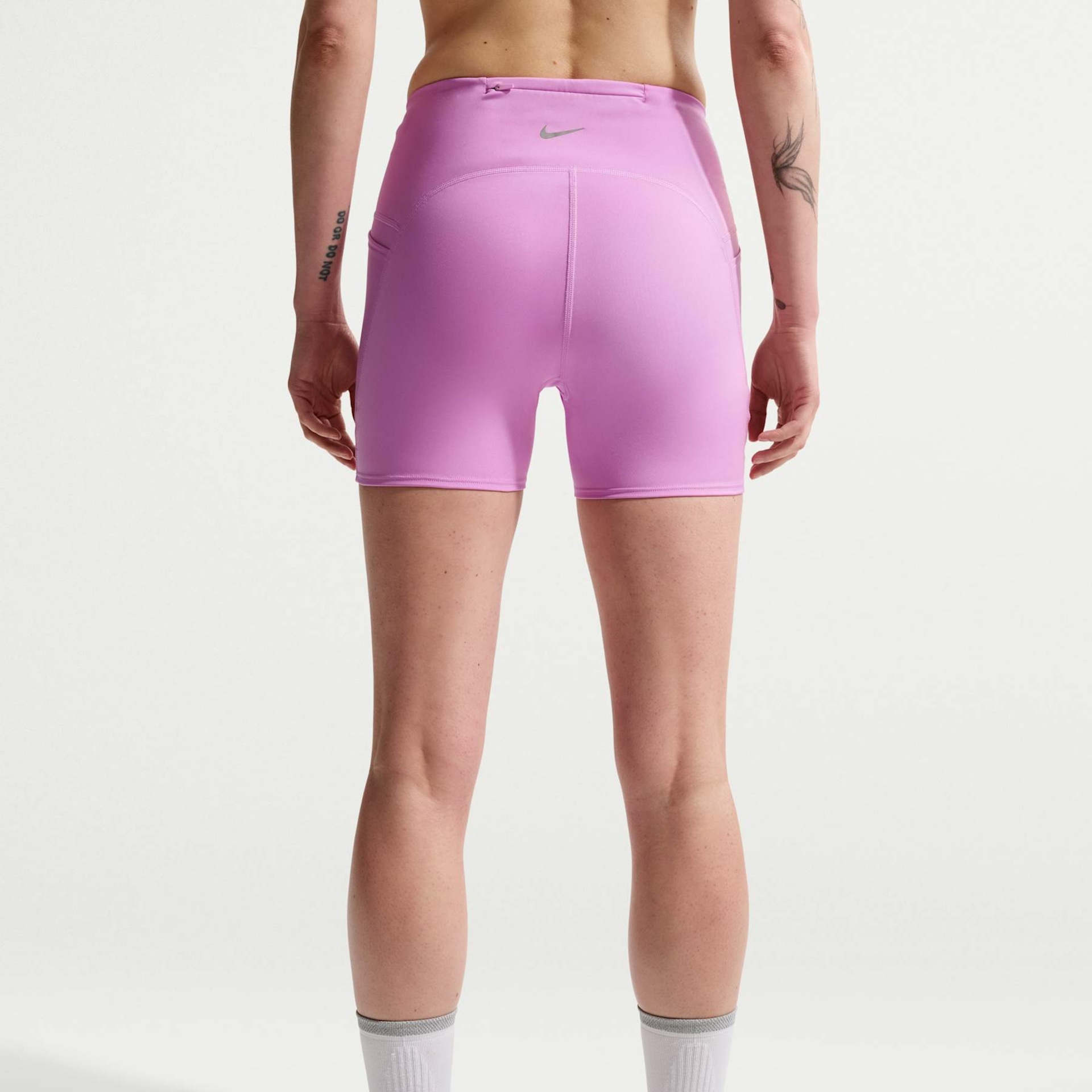 Shorts Nike Dri-FIT Swift Feminino - Foto 3