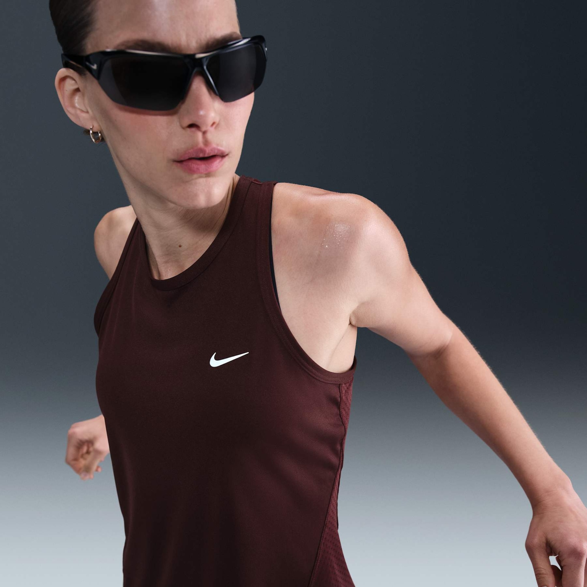 Regata Nike Dri-FIT Tempo Feminina - Foto 3