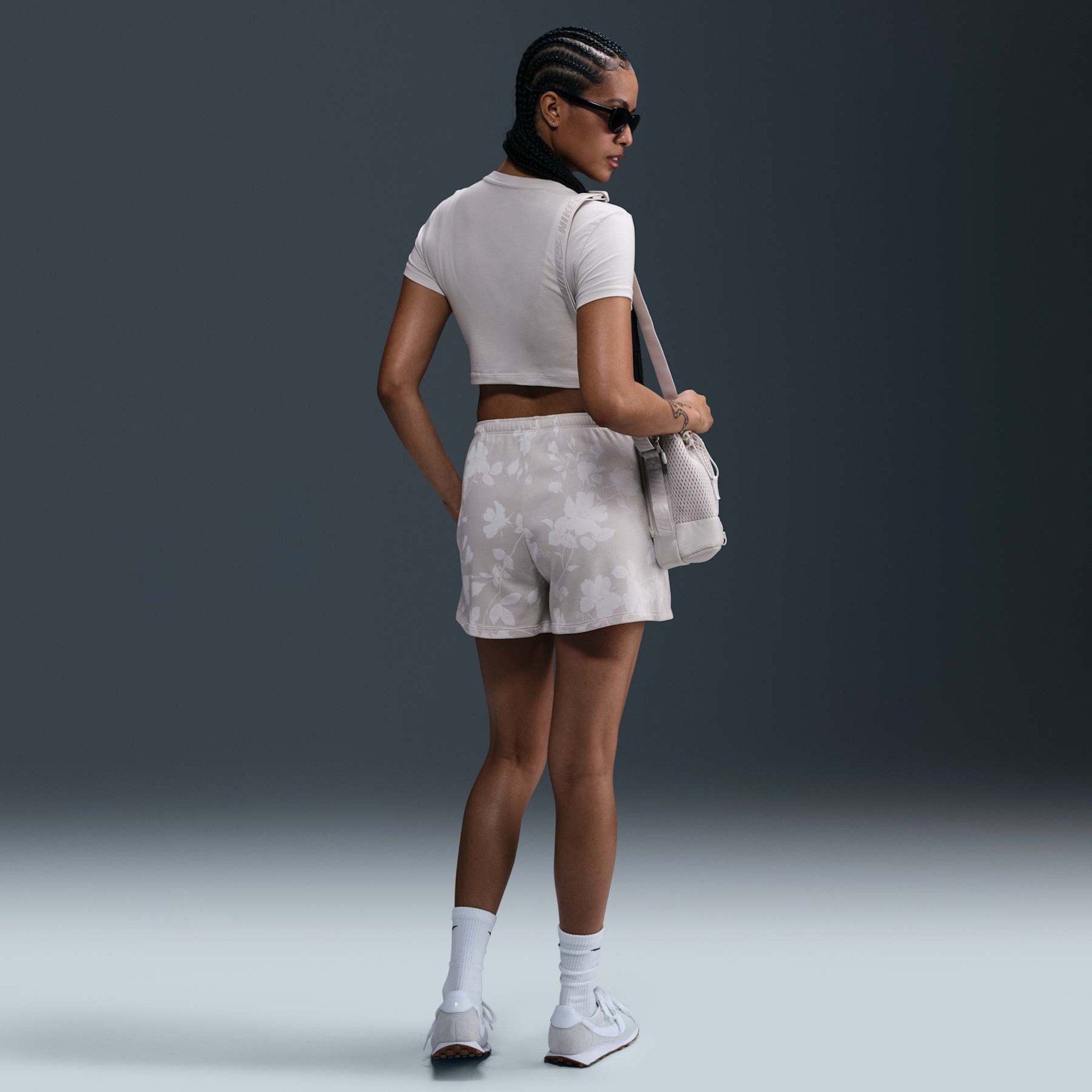 Shorts Nike Sportswear Chill Terry Feminino - Foto 4