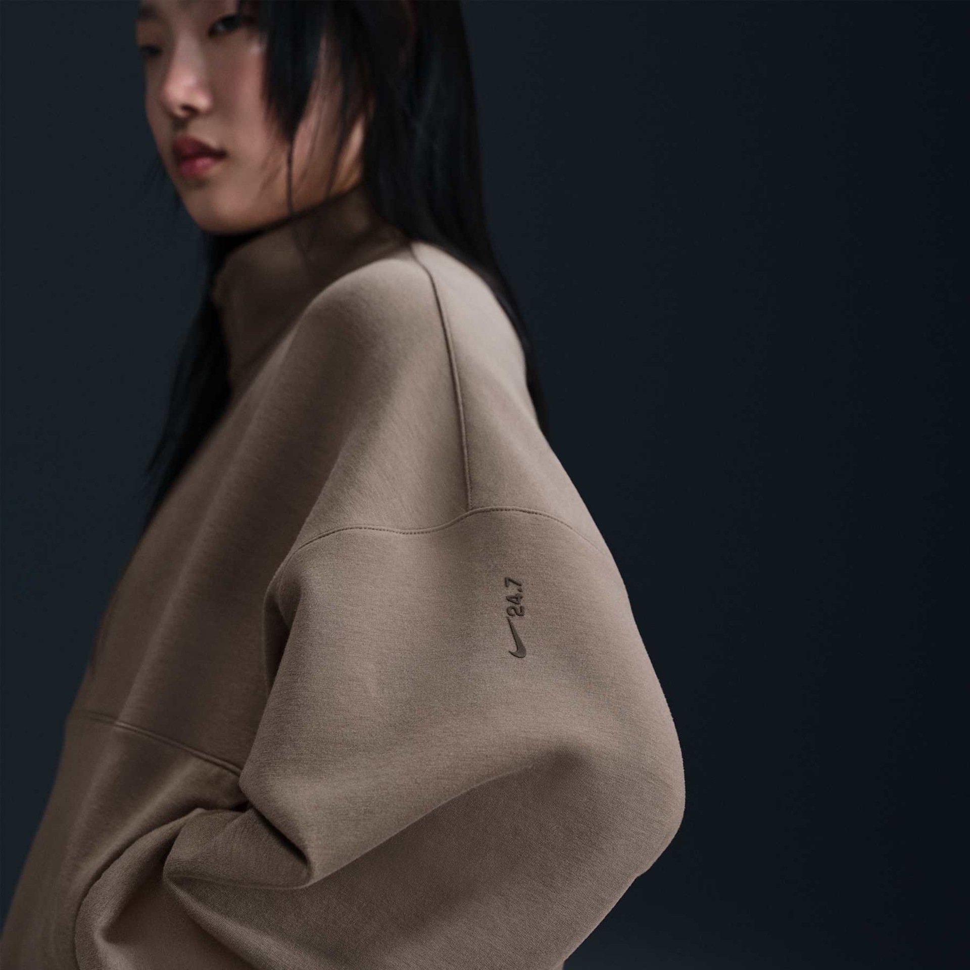 Blusão Nike Soft Knit 24.7 Feminino - Foto 6