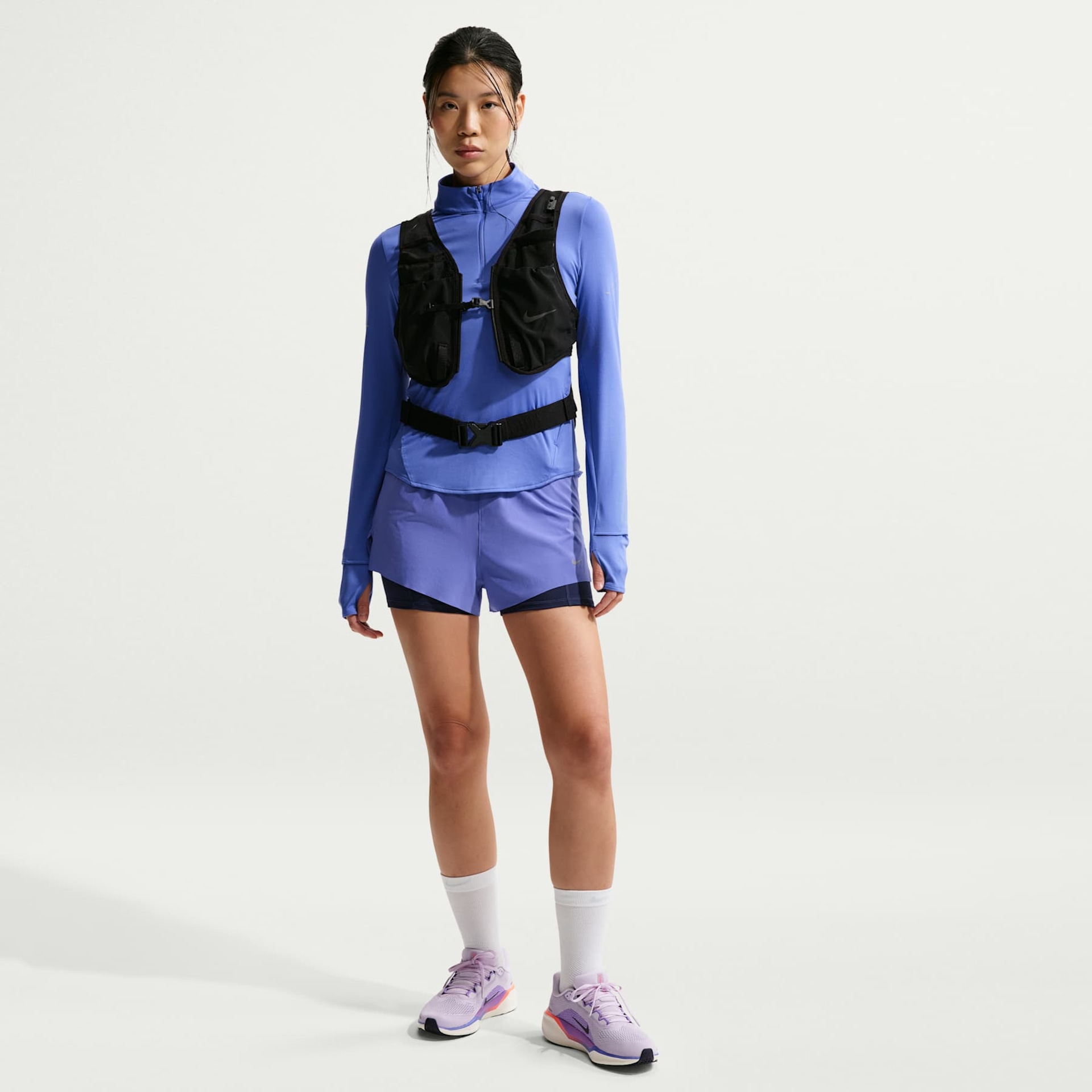 Camiseta Dri-FIT Nike Manga Loga Swift Feminina - Foto 4