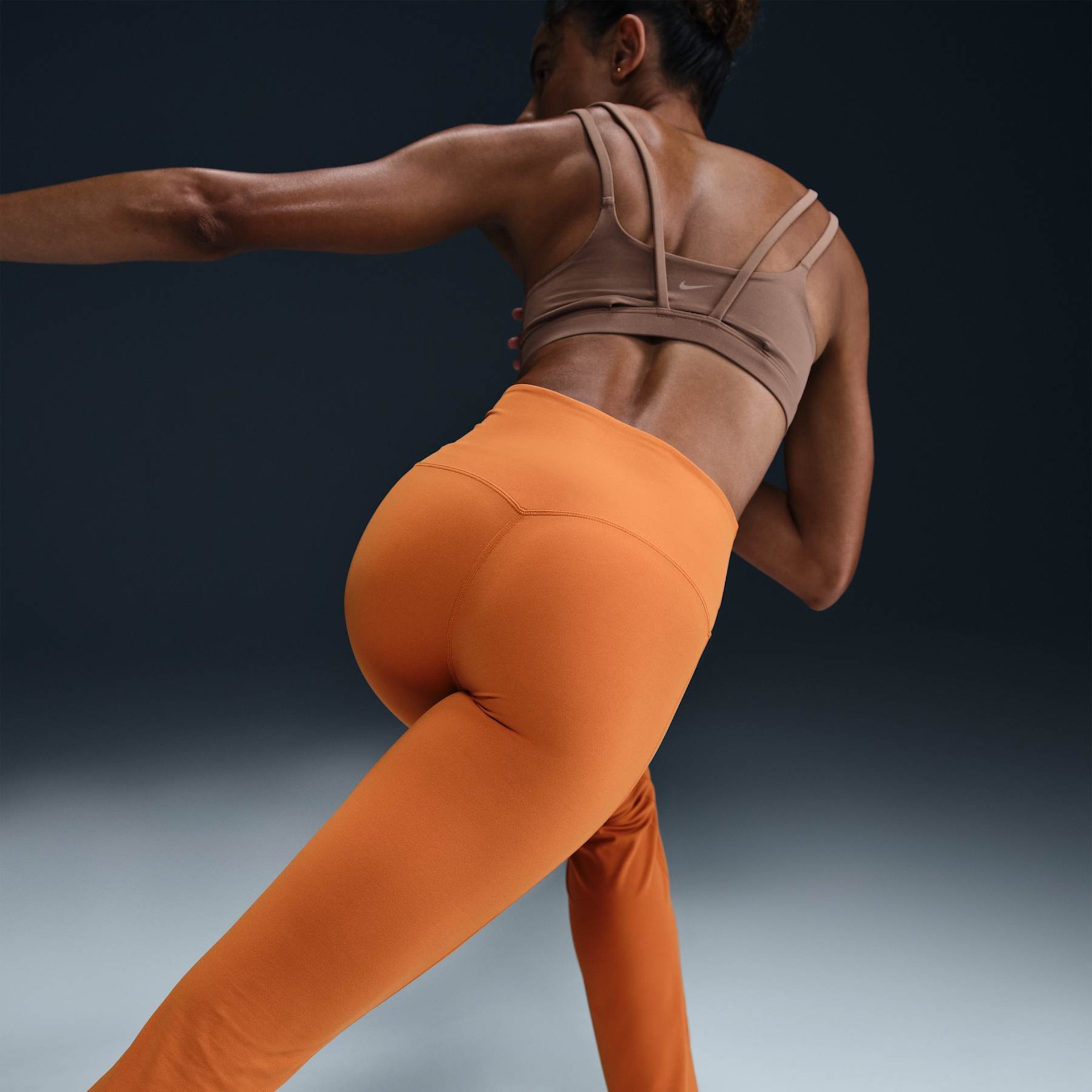 Legging Nike Zenvy Flare Feminina - Foto 3