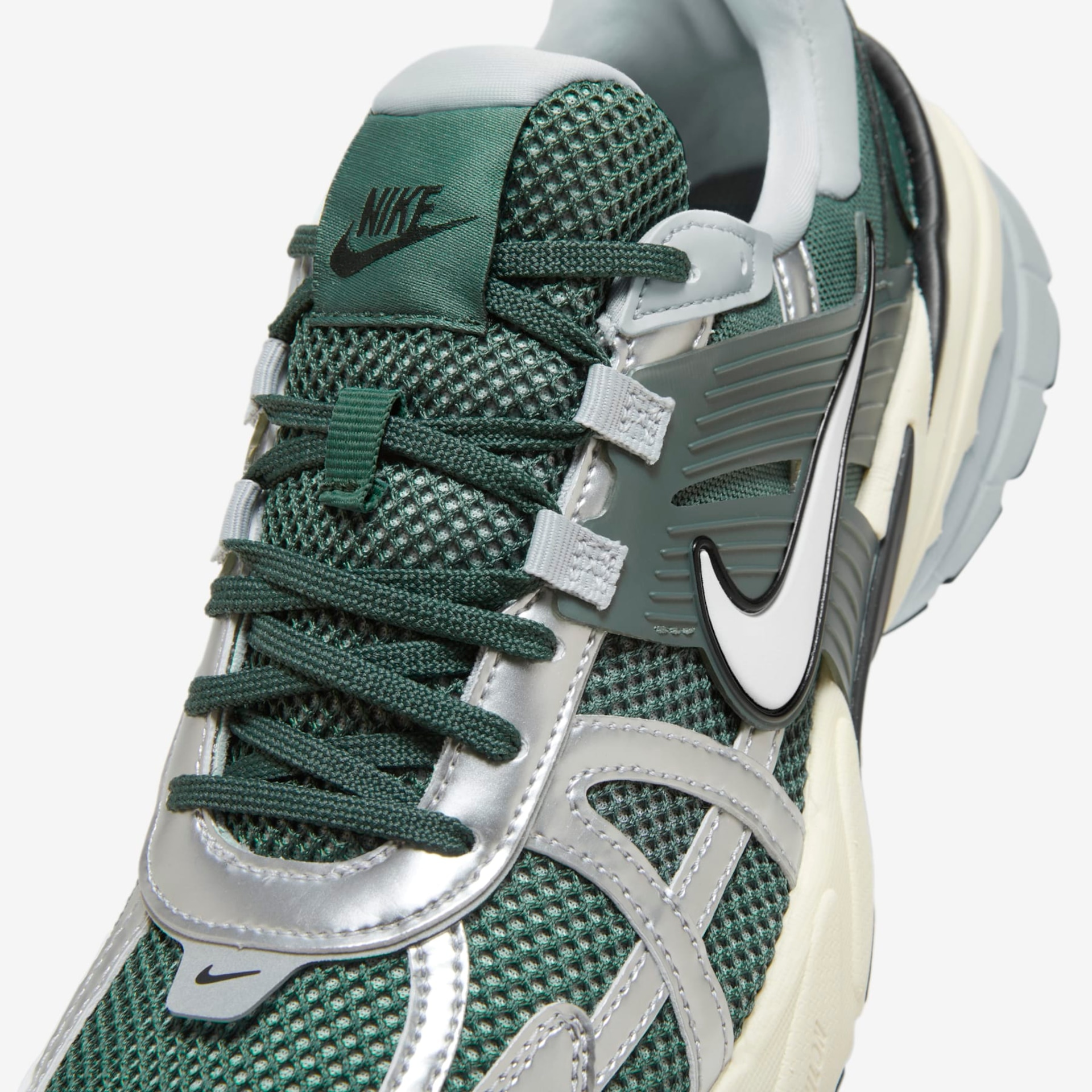 Tênis Nike V2K RUN Masculino - Foto 7