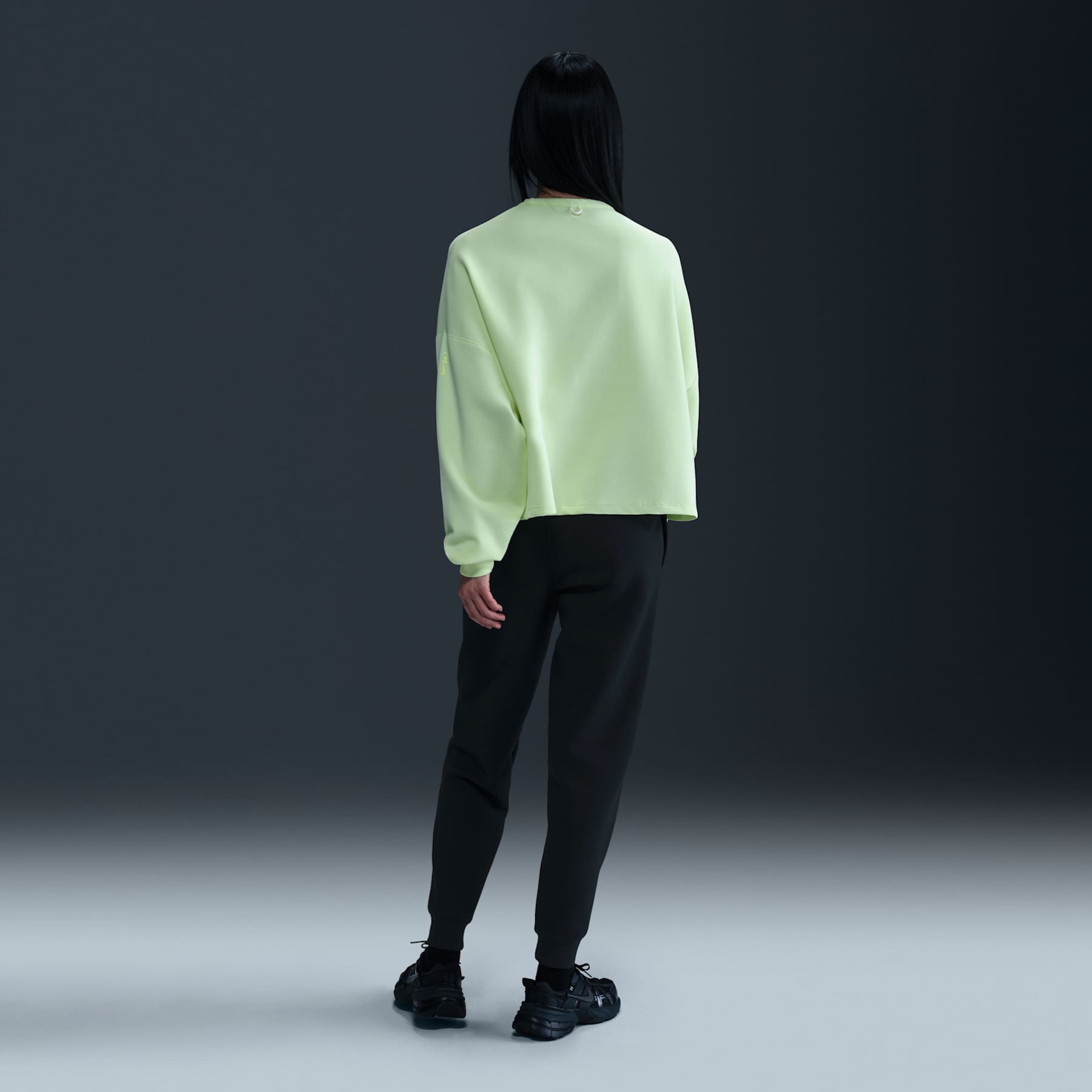 Blusão Nike Crew Soft Knit 24.7 Feminino - Foto 5