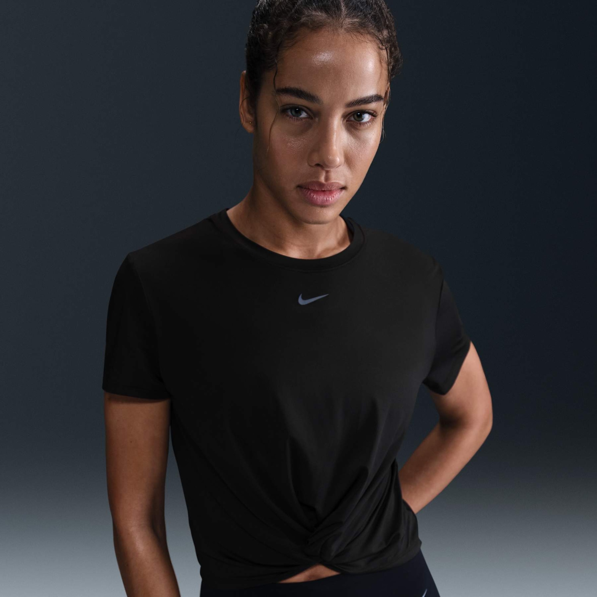 Camiseta Nike One Classic Cropped Feminina - Foto 1